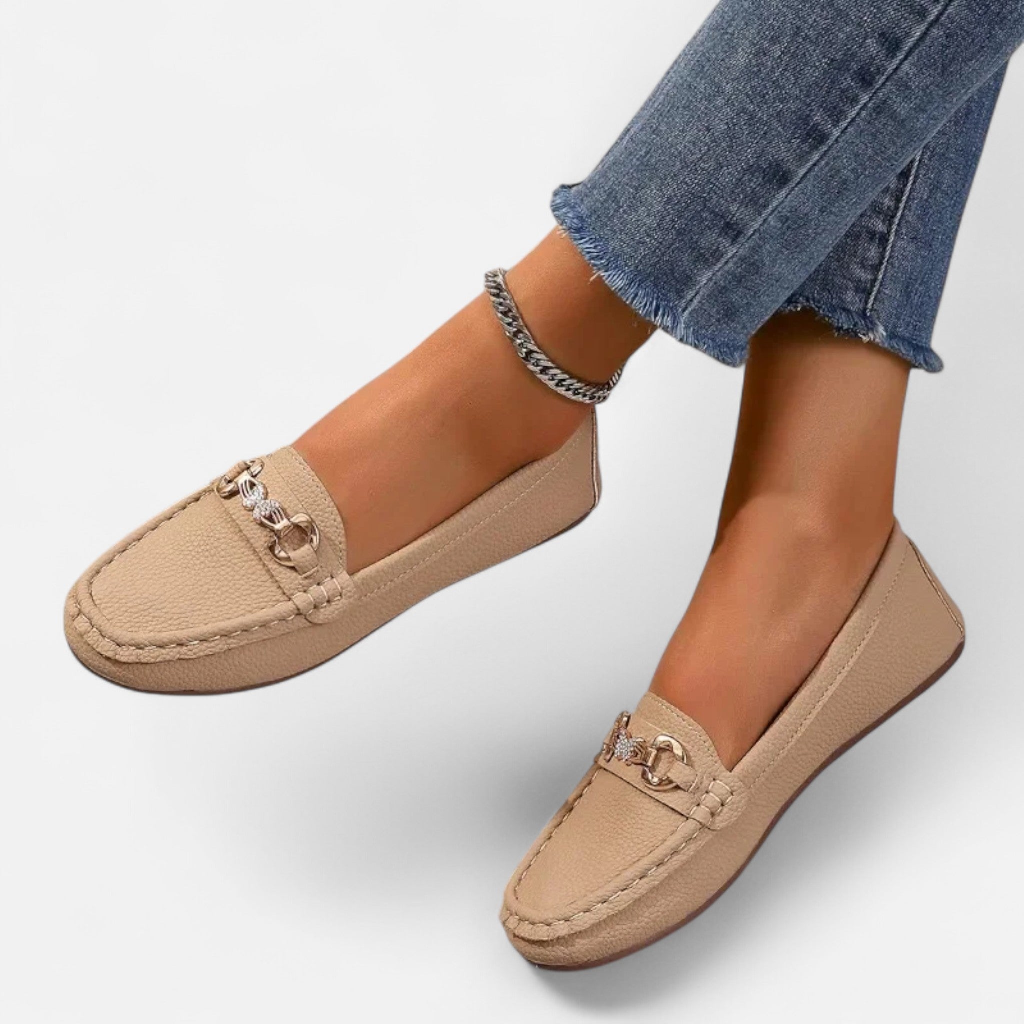 Veroux Mode | Women’s Heritage Round-Toe Loafers