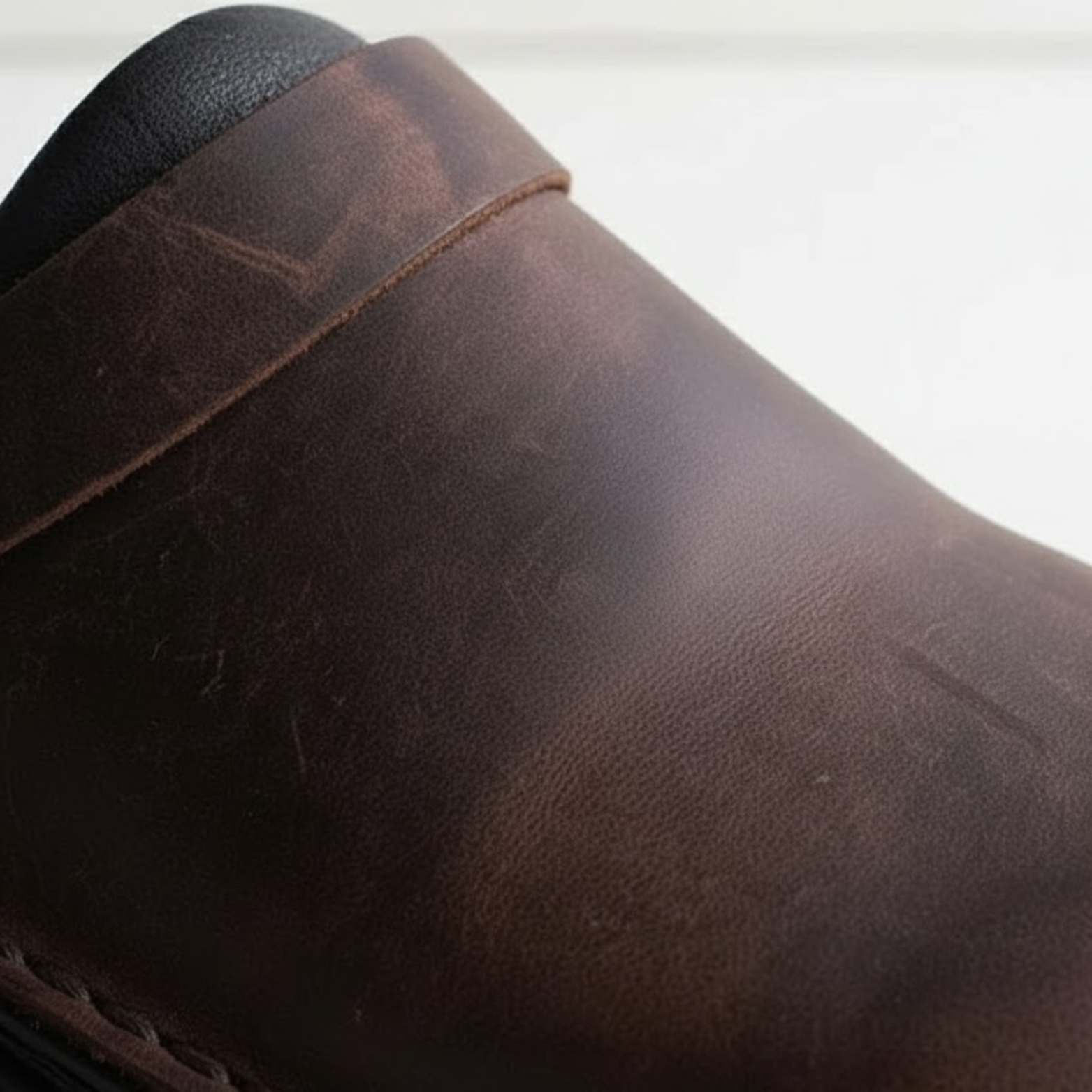 Men Retro Suede Slippers Adjustable Buckle Thick Bottom Mules Clogs