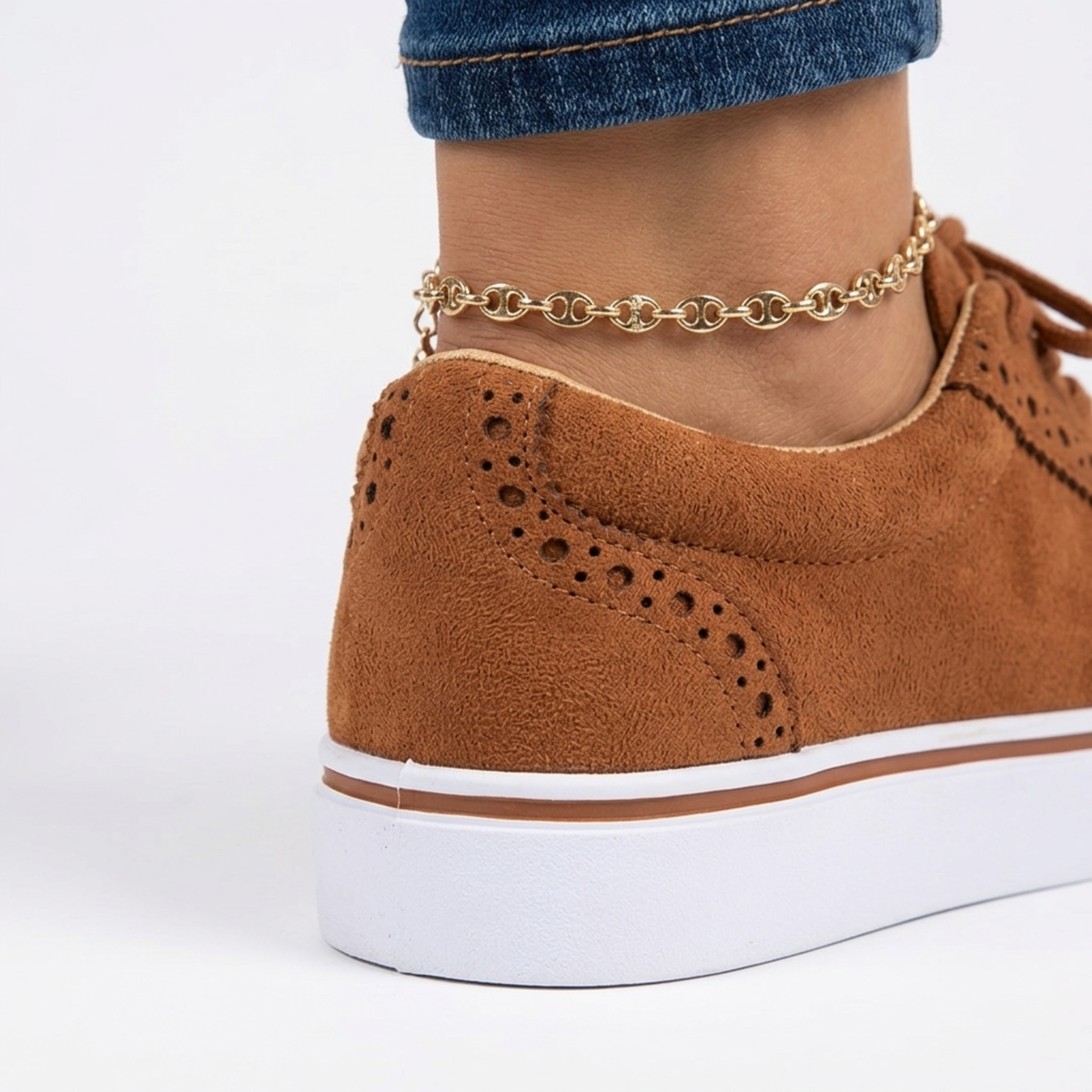 Women's lace-up sneakers — platform sole with wingtip detail — daily walking