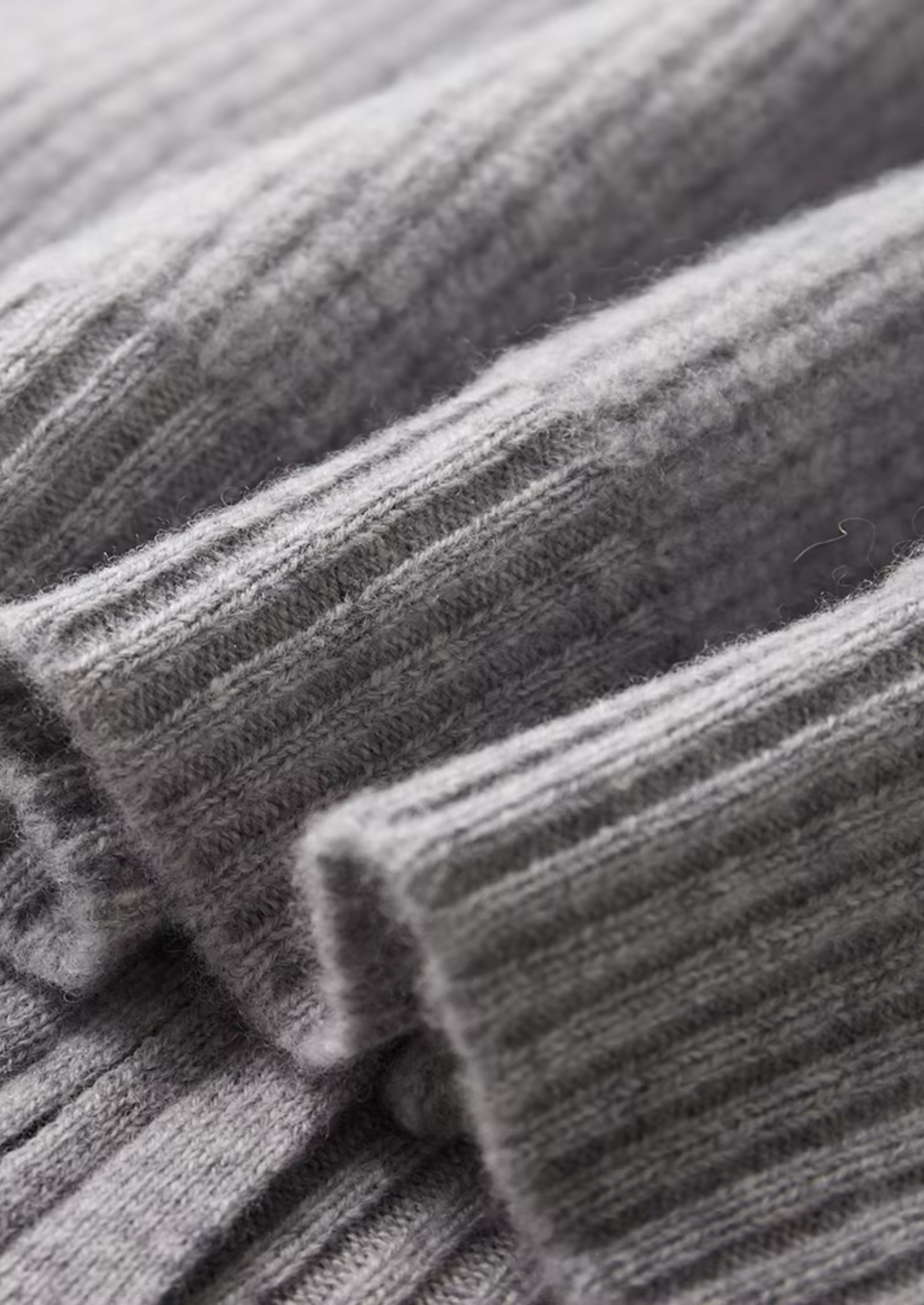 Veroux Mode | Men’s Pure Extra-Fine Merino Wool Ribbed Cardigan