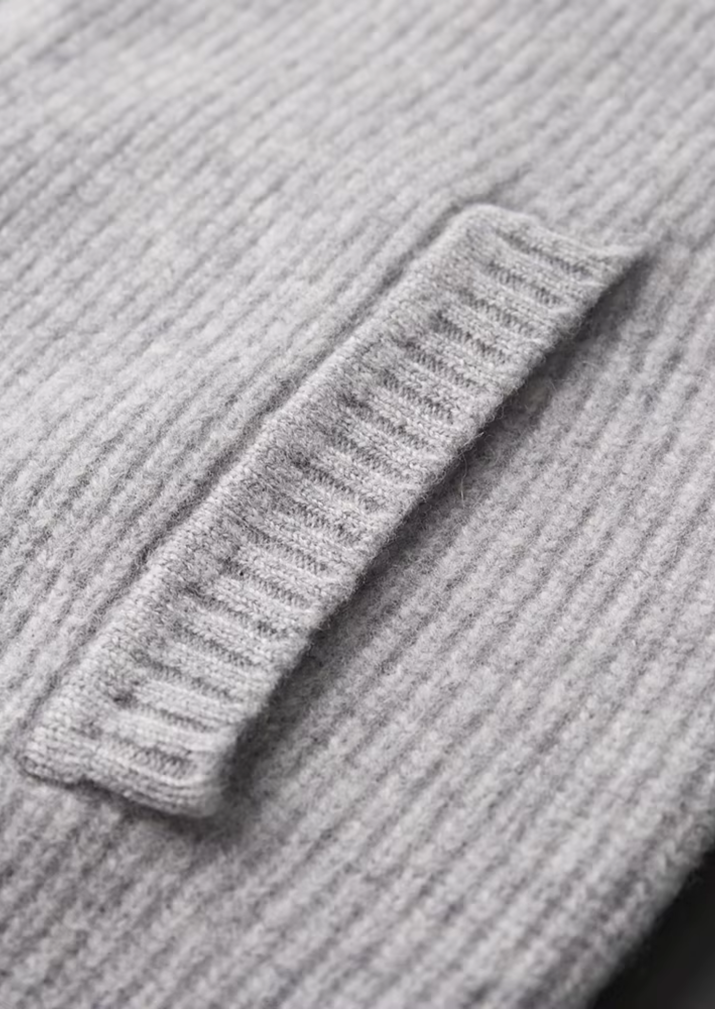 Veroux Mode | Men’s Pure Extra-Fine Merino Wool Ribbed Cardigan
