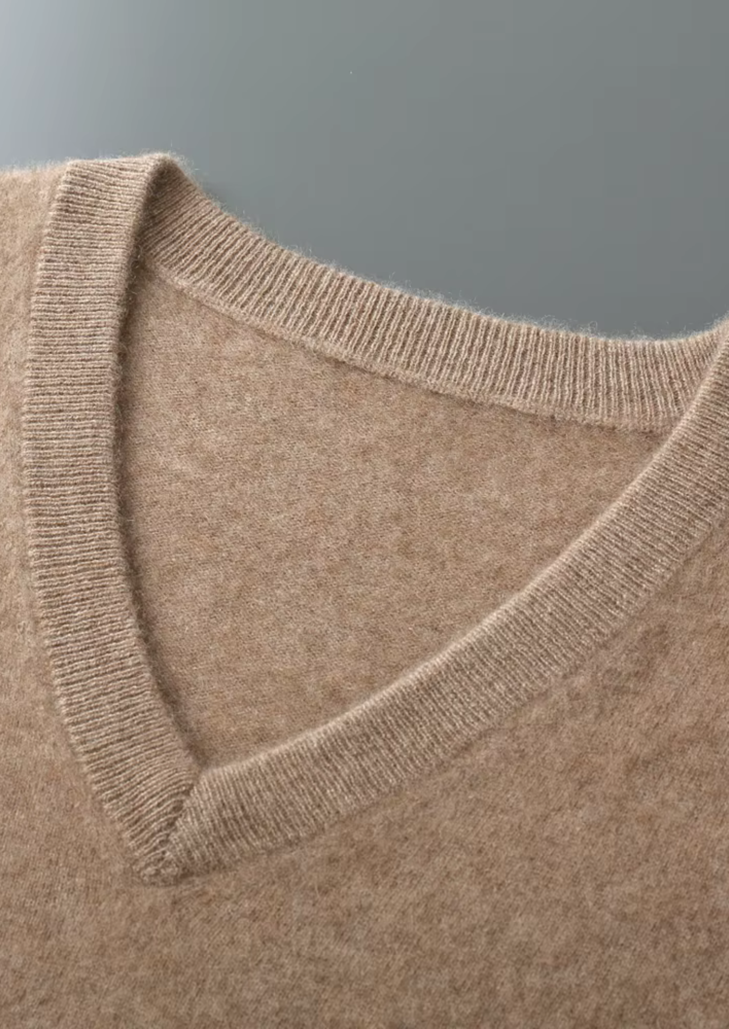 Veroux Mode | Men’s Pure Extra-Fine Merino Wool V-Neck Vest