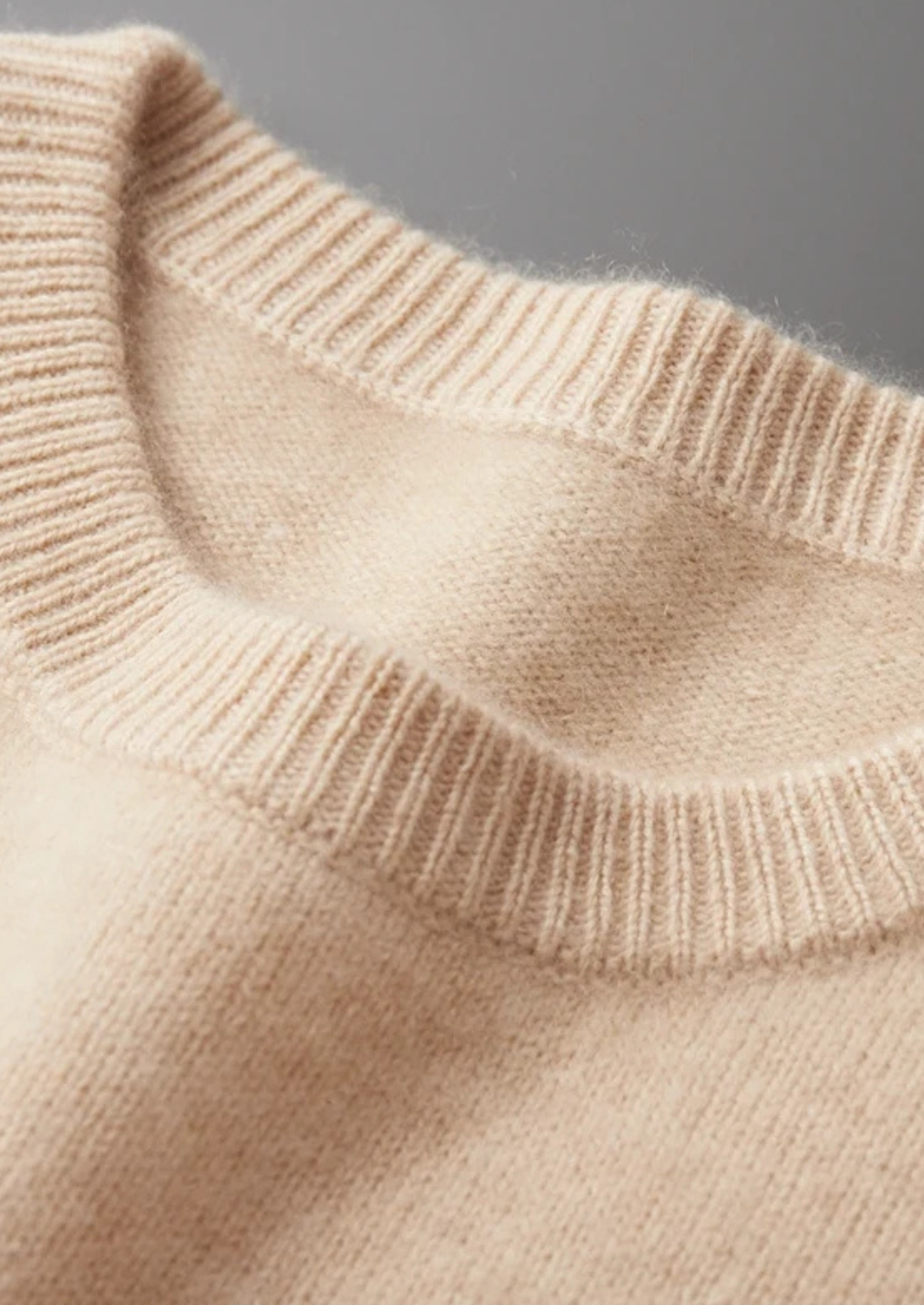Veroux Mode | Men’s Pure Extra-Fine Merino Wool Classic Crewneck