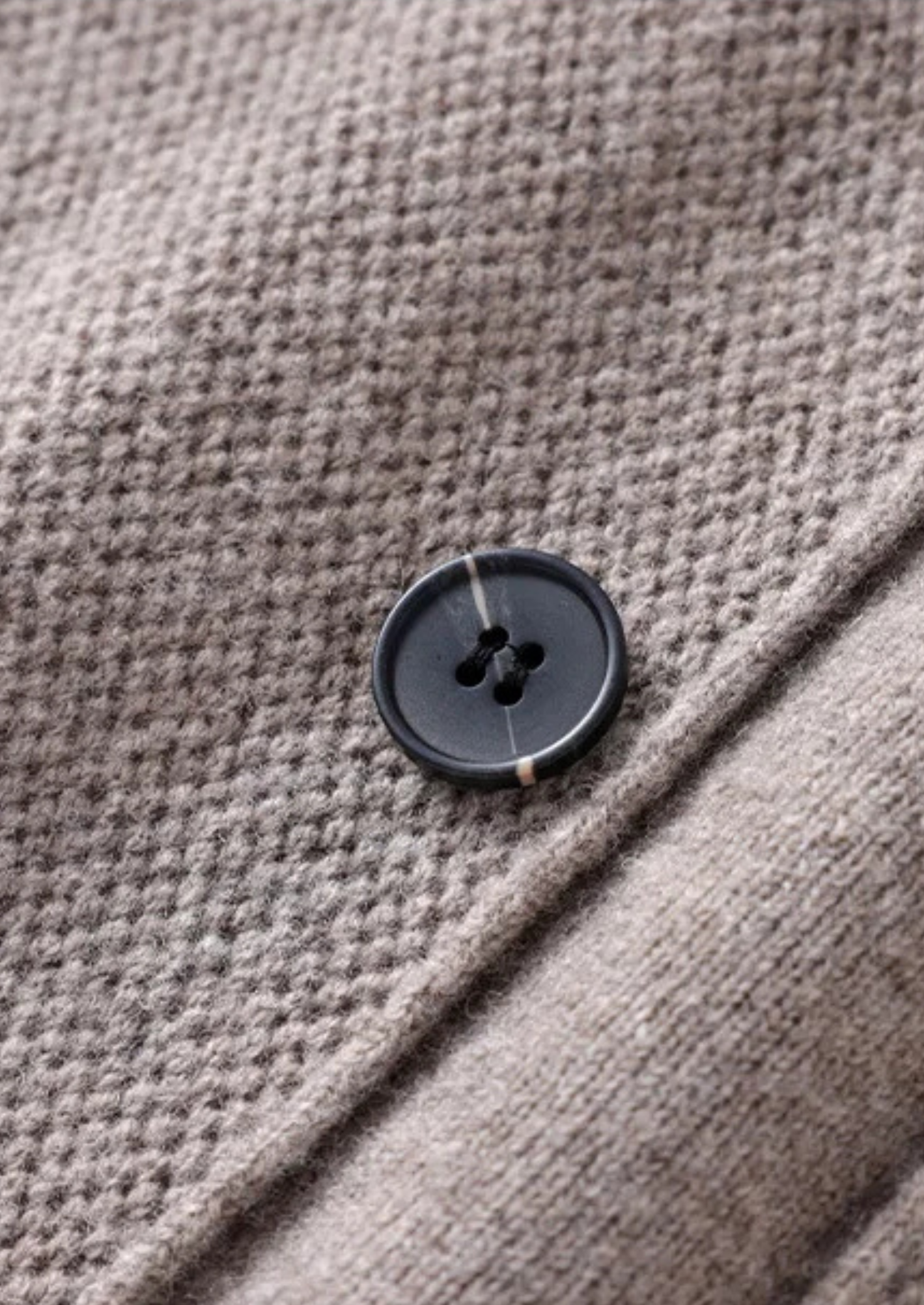 Veroux Mode | Men’s Pure Extra-Fine Merino Wool Button Overshirt