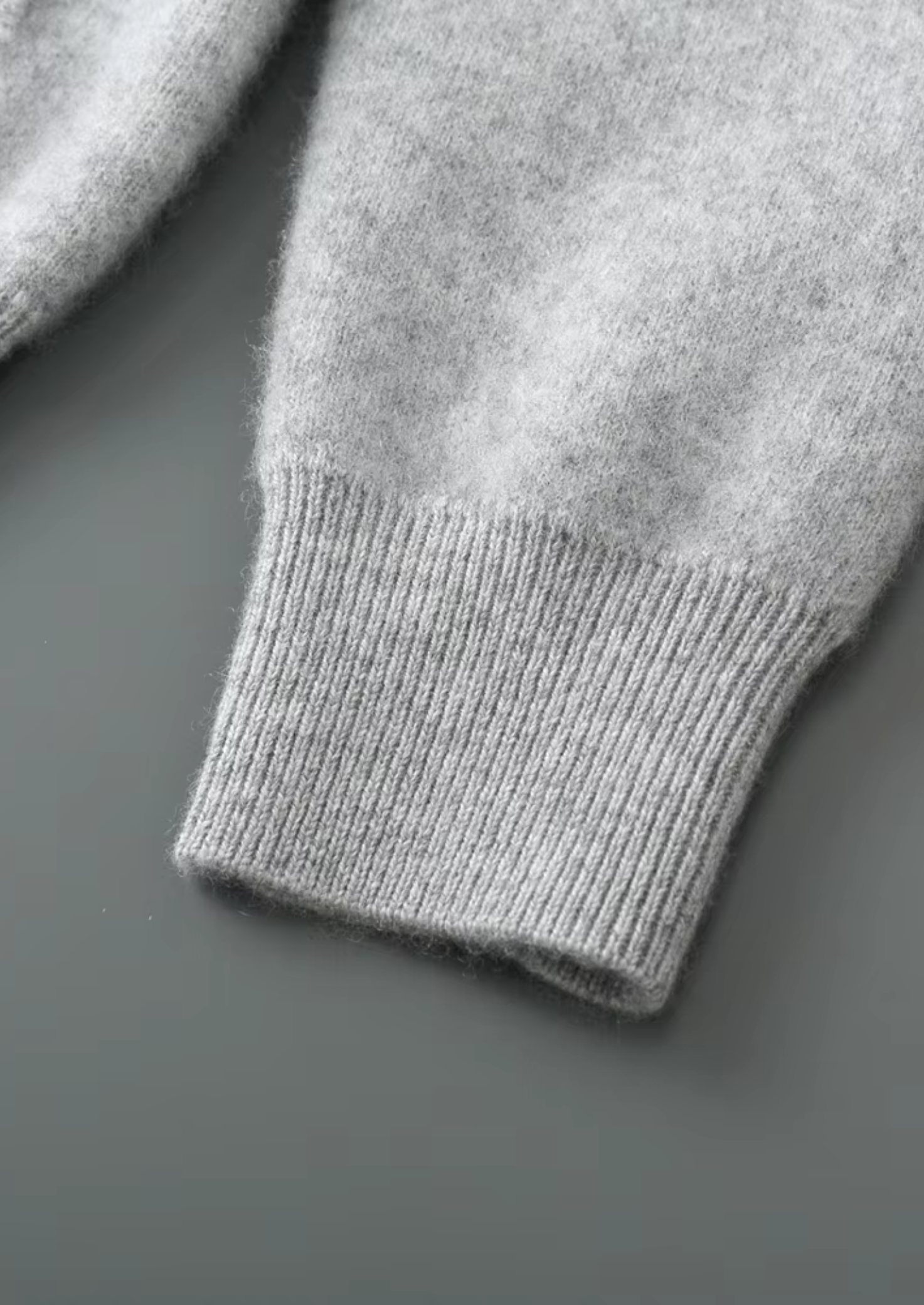Veroux Mode | Men’s Pure Extra-Fine Merino Wool V-Neck Cardigan