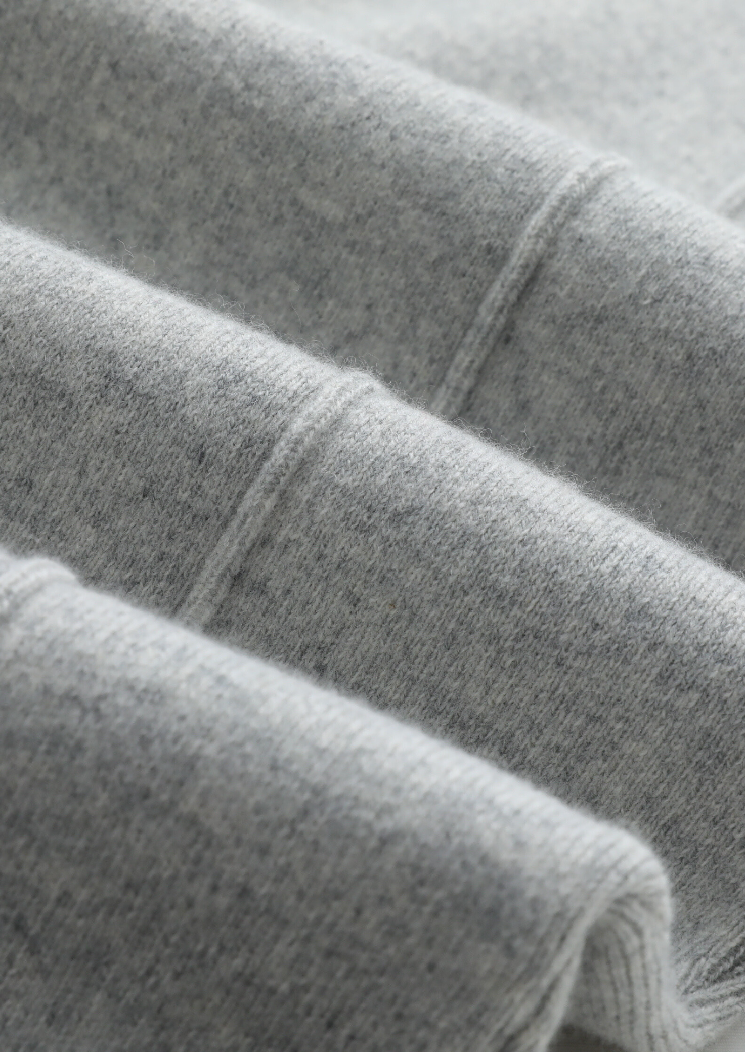Veroux Mode | Men’s Pure Extra-Fine Merino Wool Luzzo Set – Light Gray