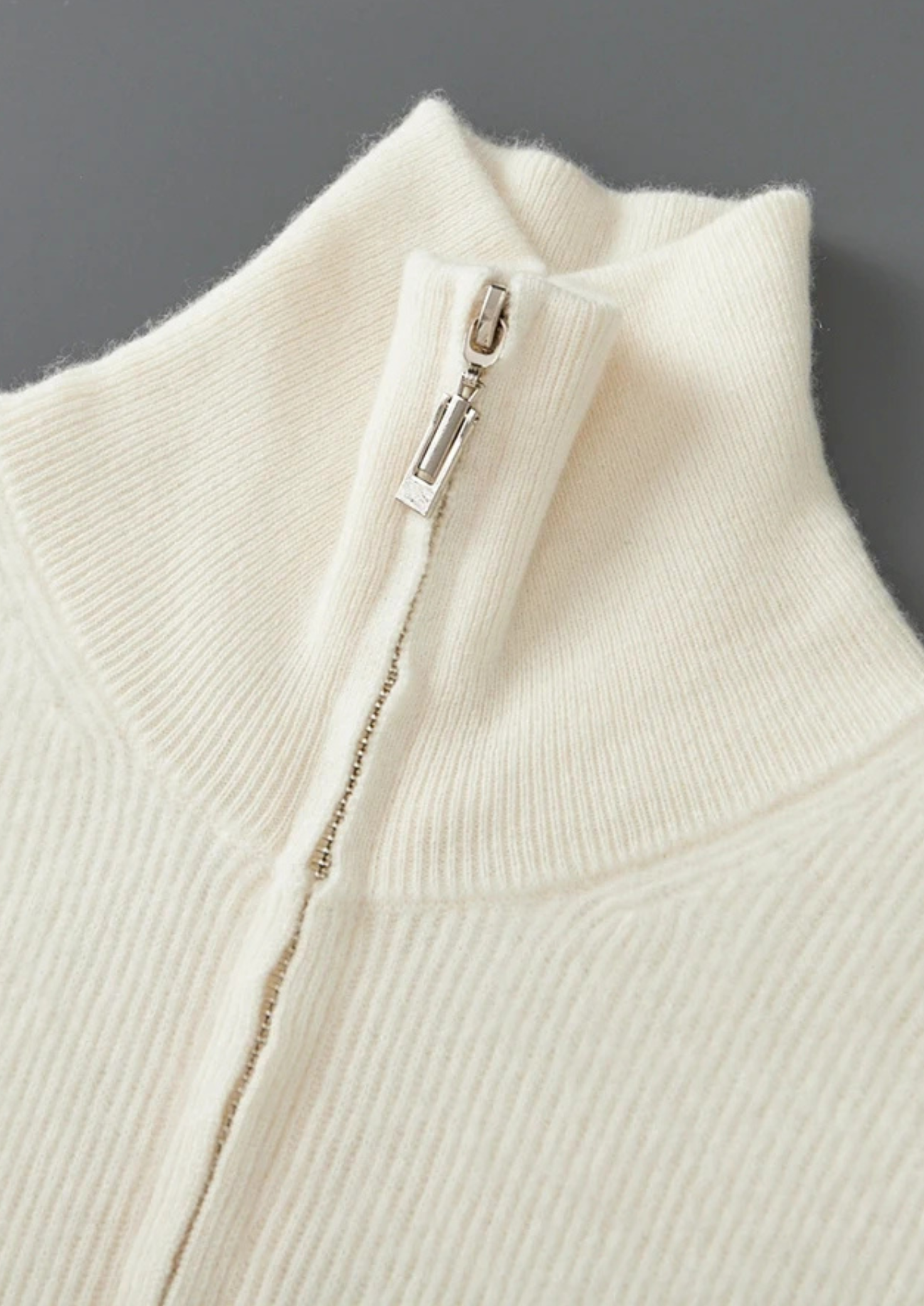 Veroux Mode | Men’s Pure Extra-Fine Merino Wool Ribbed Zipper Cardigan