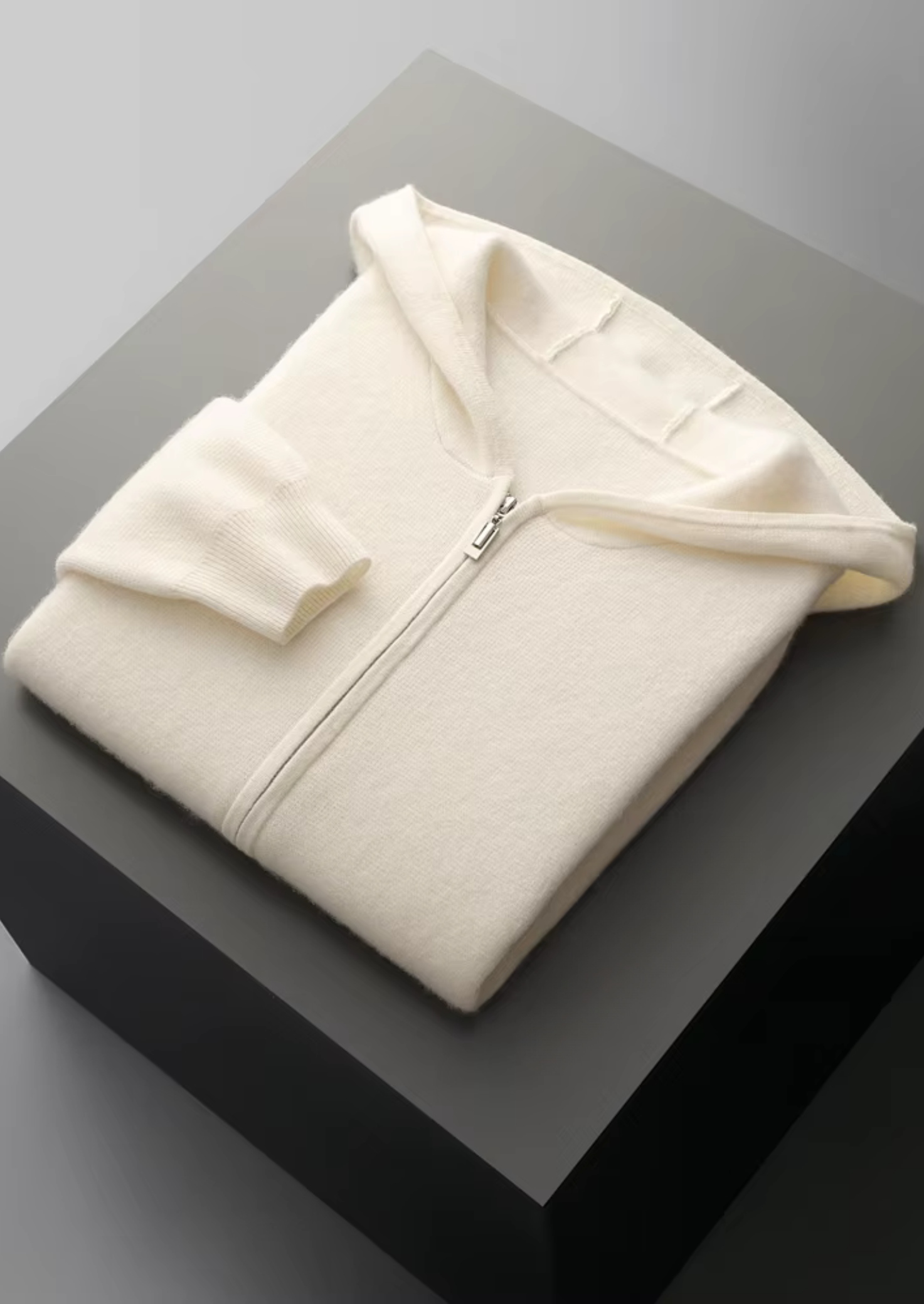 Veroux Mode | Men’s Pure Extra-Fine Merino Wool Zipper Hoodie