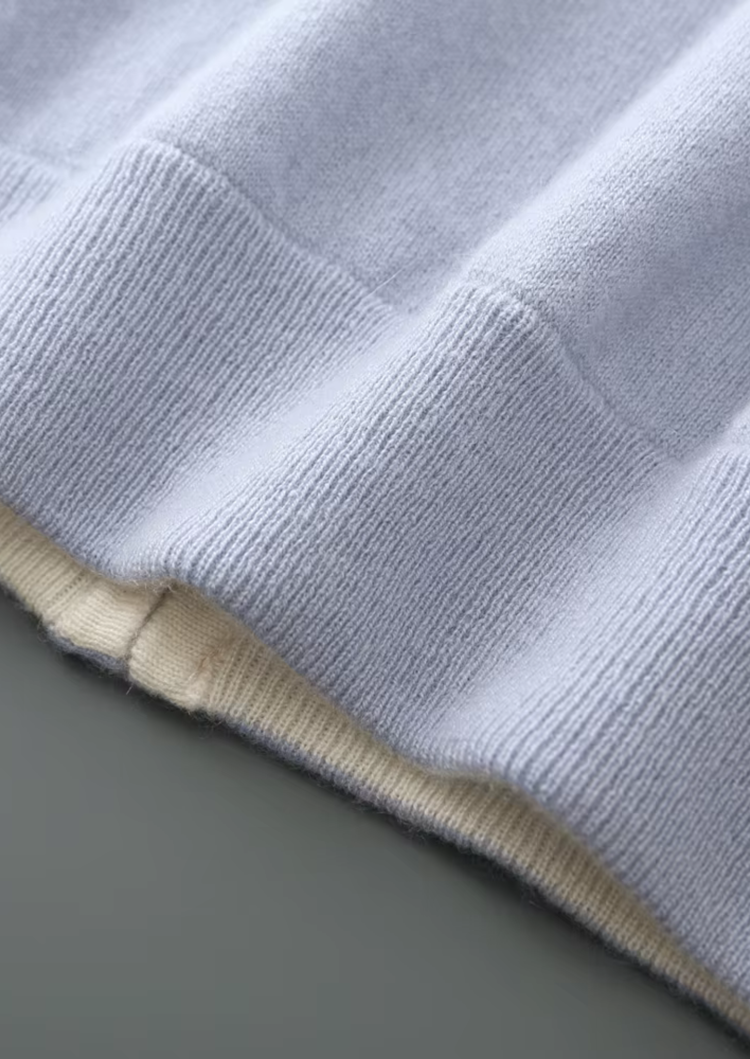 Veroux Mode | Men’s Pure Extra-Fine Merino Wool Zip Cardigan