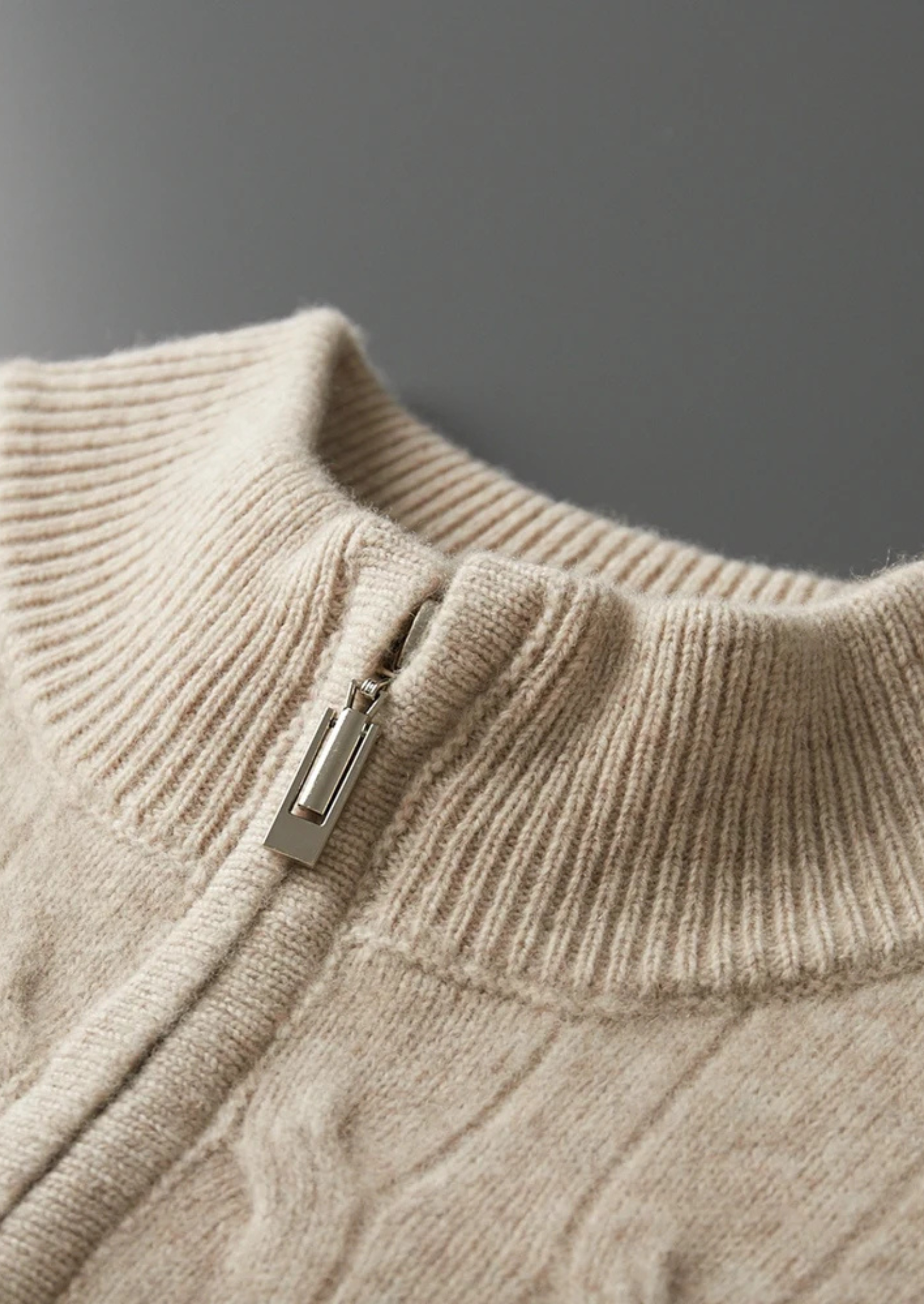 Veroux Mode | Men’s Pure Extra-Fine Merino Wool Cable Half Zip