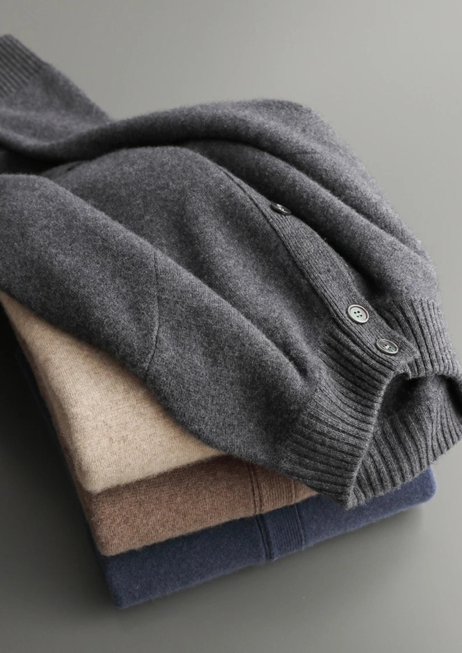 Veroux Mode | Men’s Premium Cashmere Button Cardigan