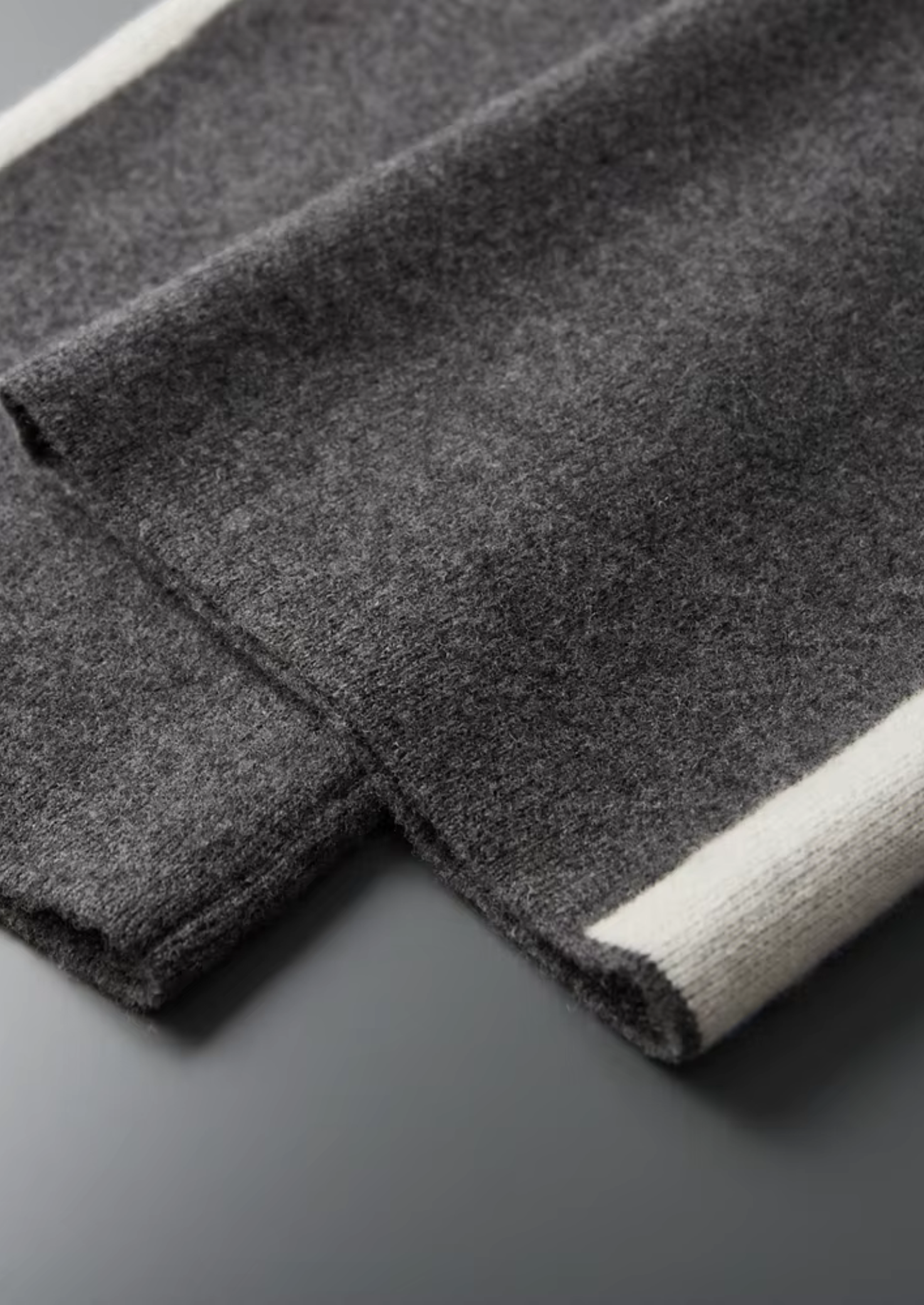 Veroux Mode | Men’s Pure Extra-Fine Merino Wool Wide Leisure Trousers