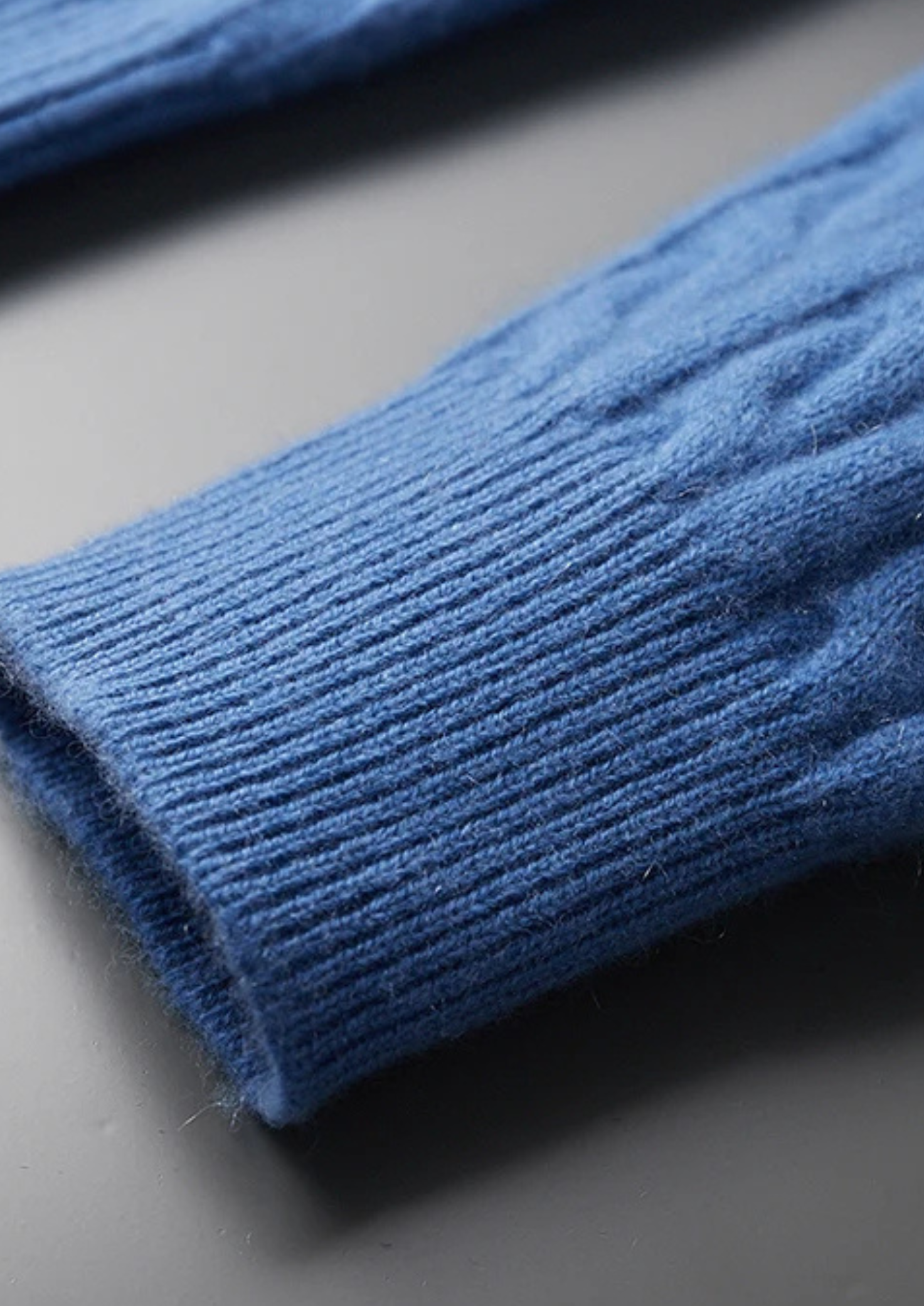 Veroux Mode | Men’s Premium Cashmere Cable Knit Zipper Hoodie