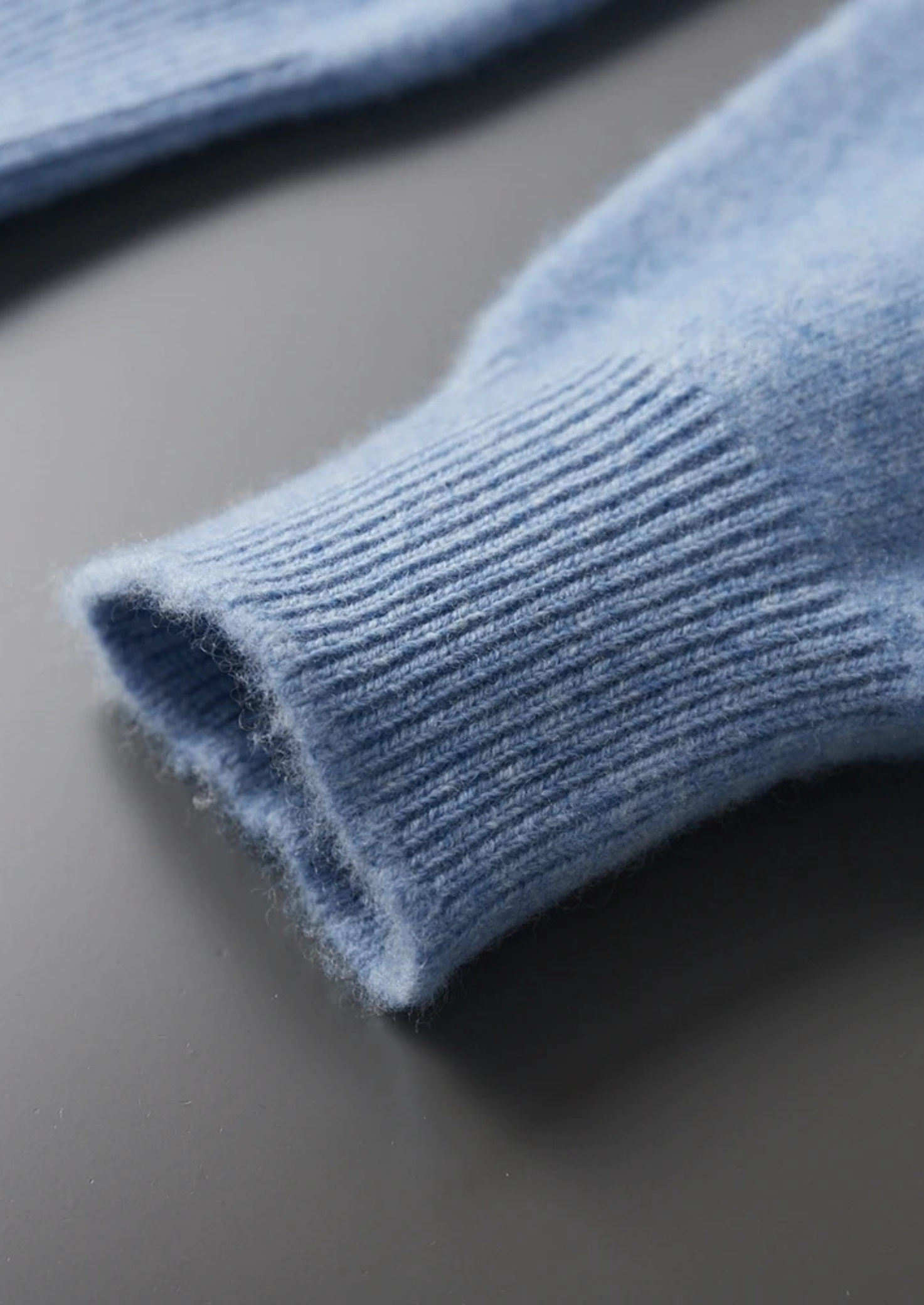 Veroux Mode | Men’s Pure Extra-Fine Merino Wool Classic Crewneck