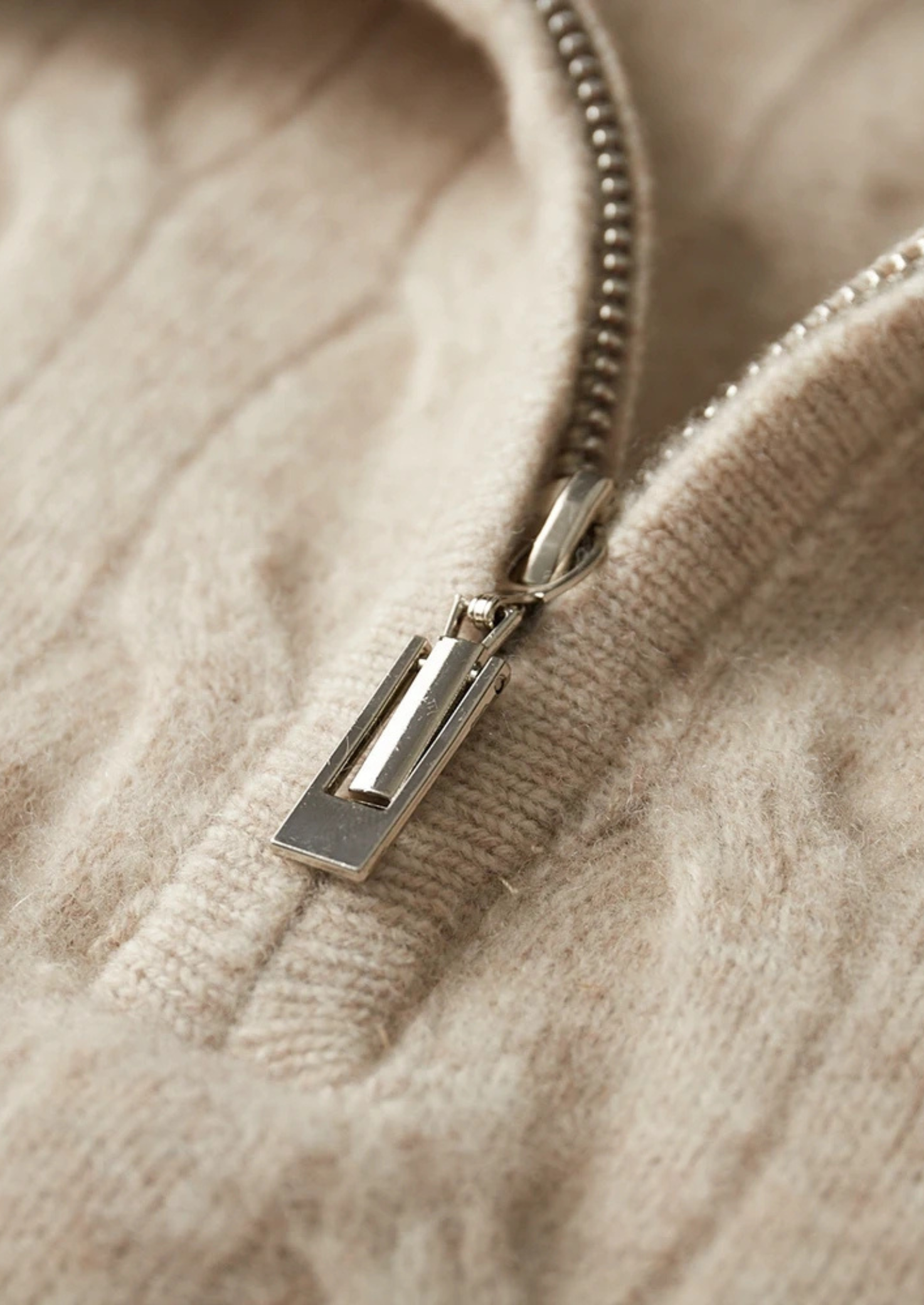 Veroux Mode | Men’s Pure Extra-Fine Merino Wool Cable Half Zip