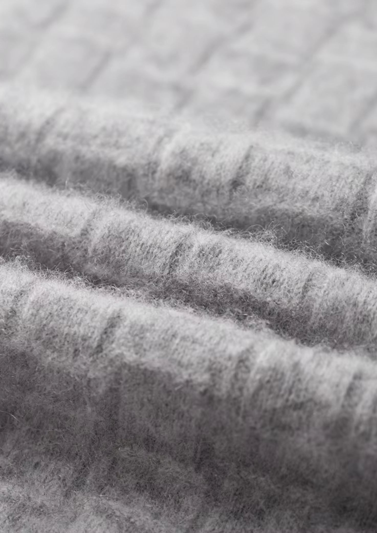 Veroux Mode | Men’s Pure Extra-Fine Merino Wool Textured Mockneck