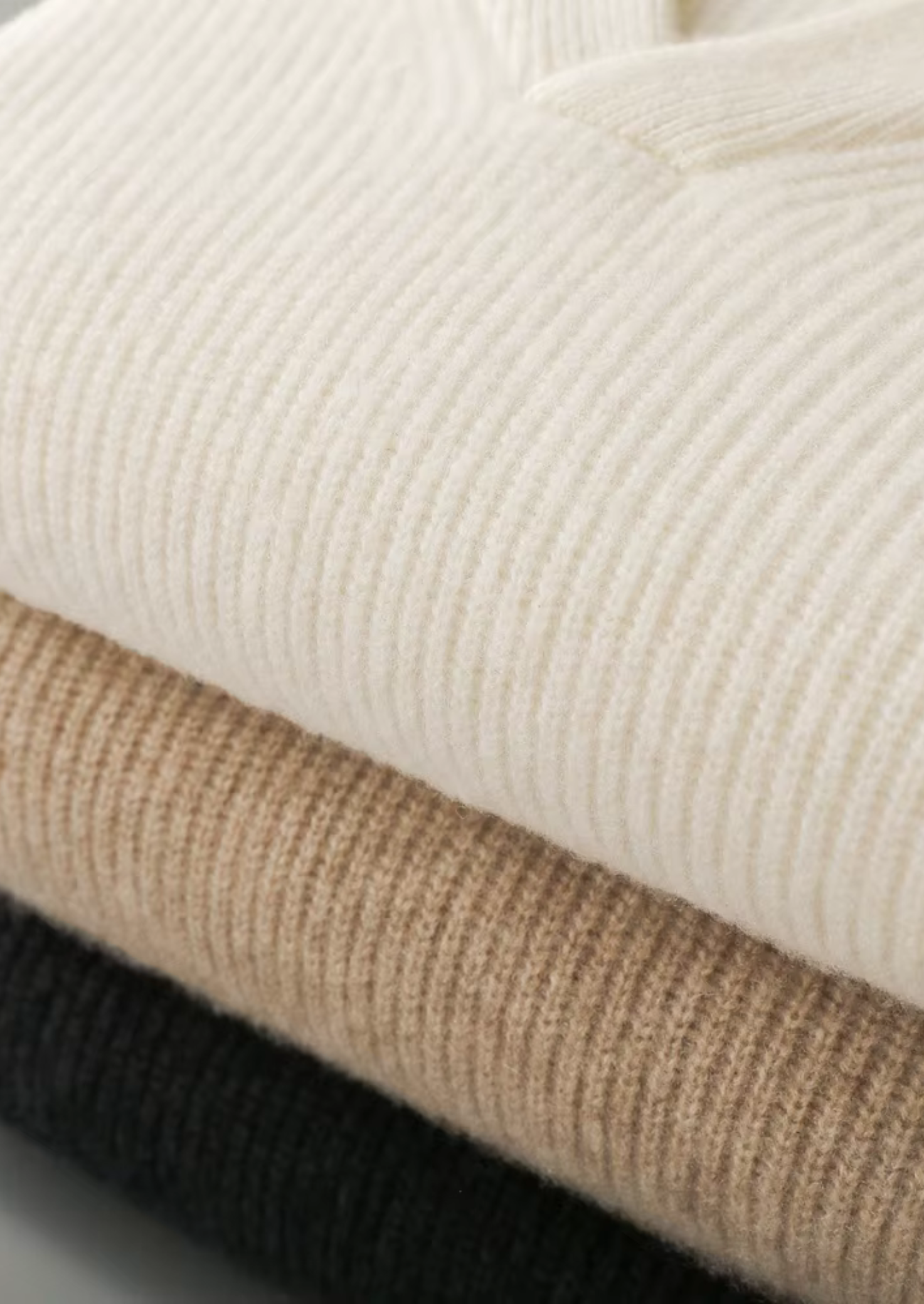Veroux Mode | Men’s Premium Cashmere Ribbed V-Neck Sweater