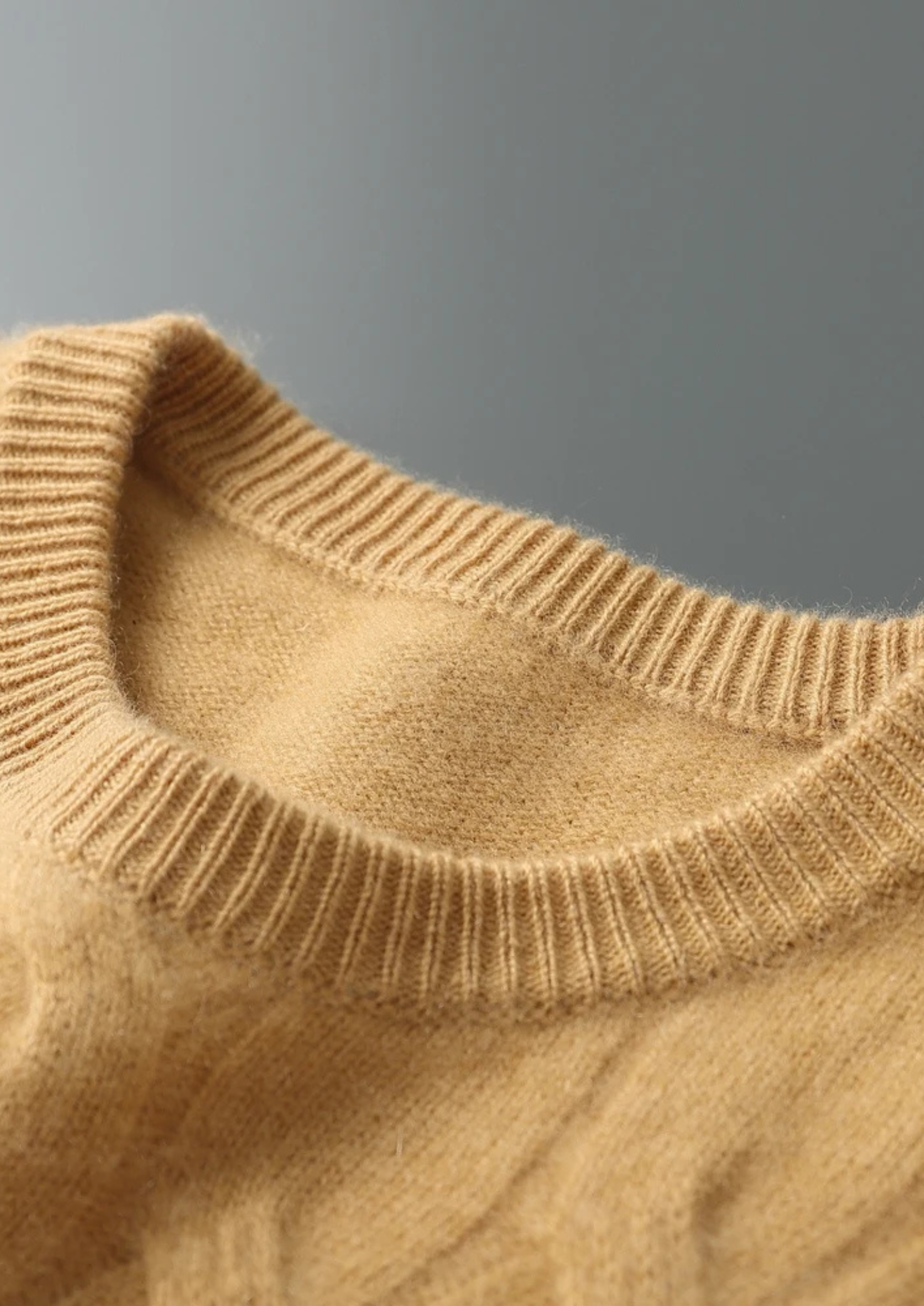 Veroux Mode | Men’s Premium Cashmere Cable Crewneck
