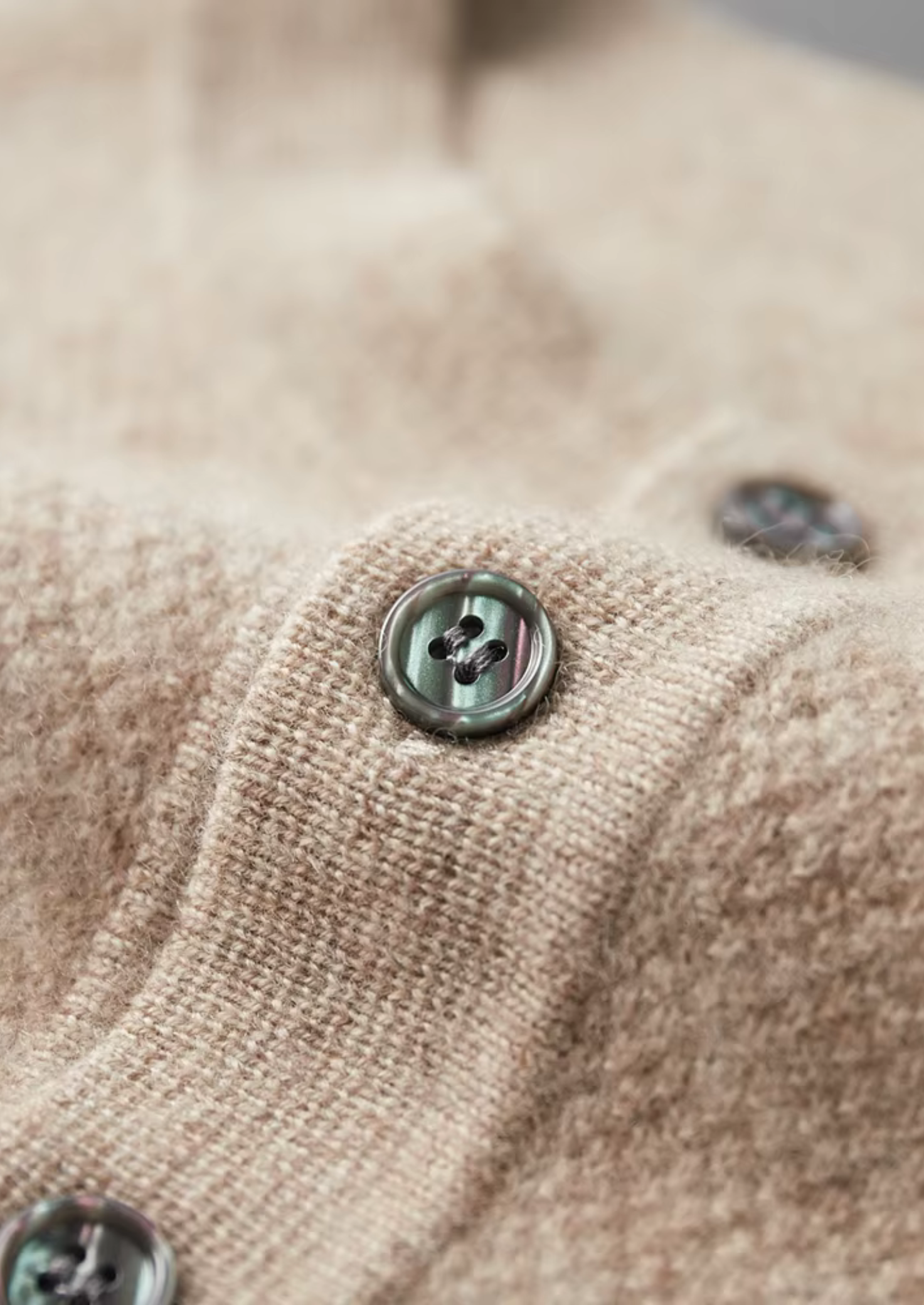 Veroux Mode | Men’s Premium Cashmere Classic Henley Sweater