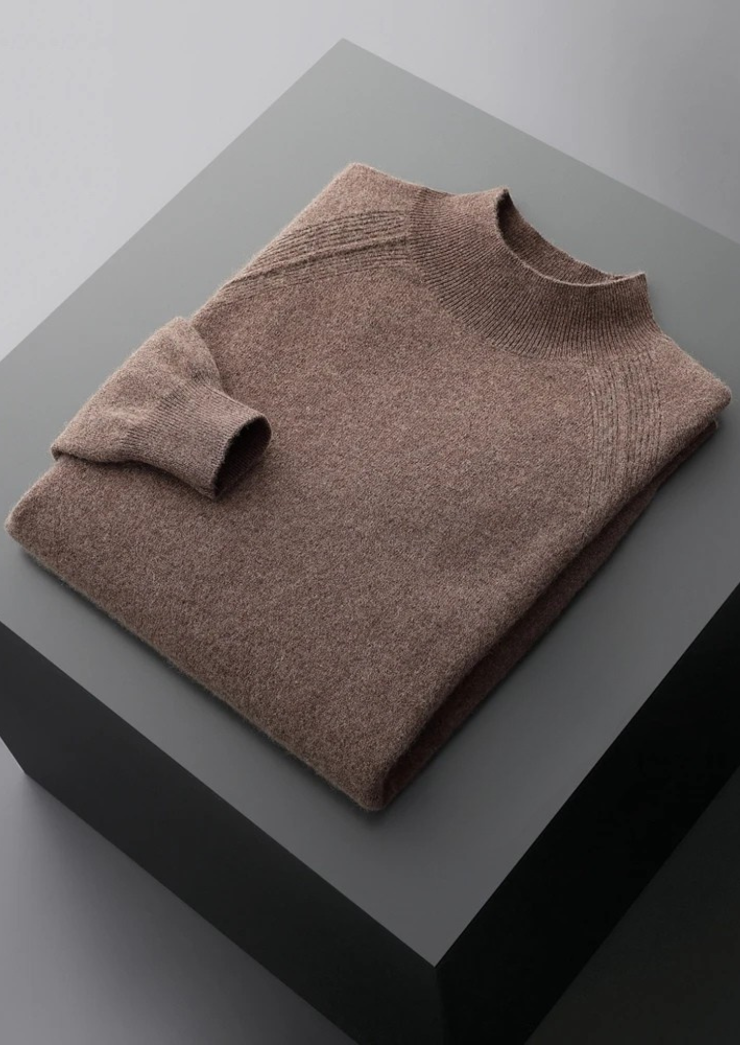 Veroux Mode | Men’s Pure Extra-Fine Merino Wool Raglan Mockneck