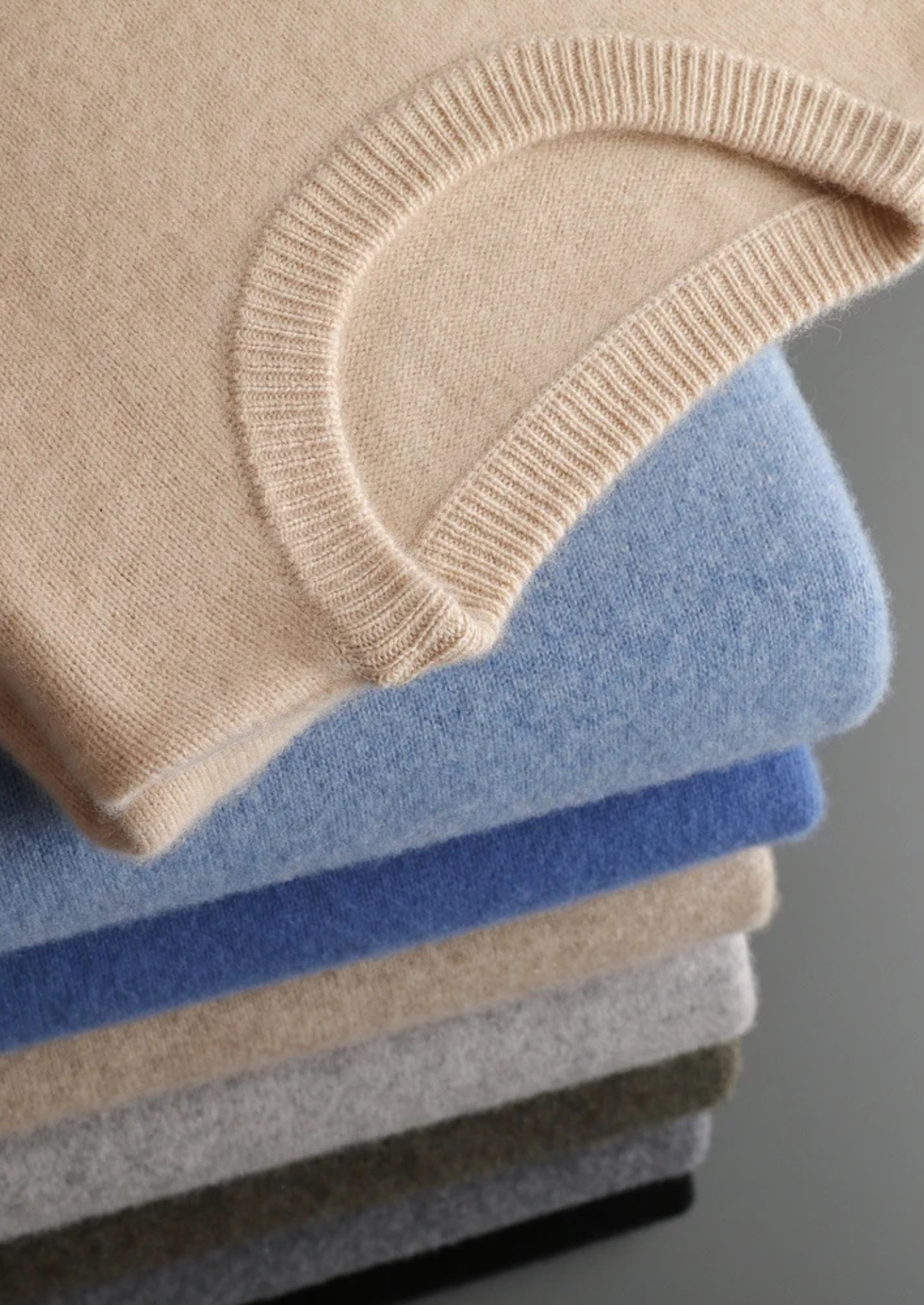 Veroux Mode | Men’s Pure Extra-Fine Merino Wool Classic Crewneck