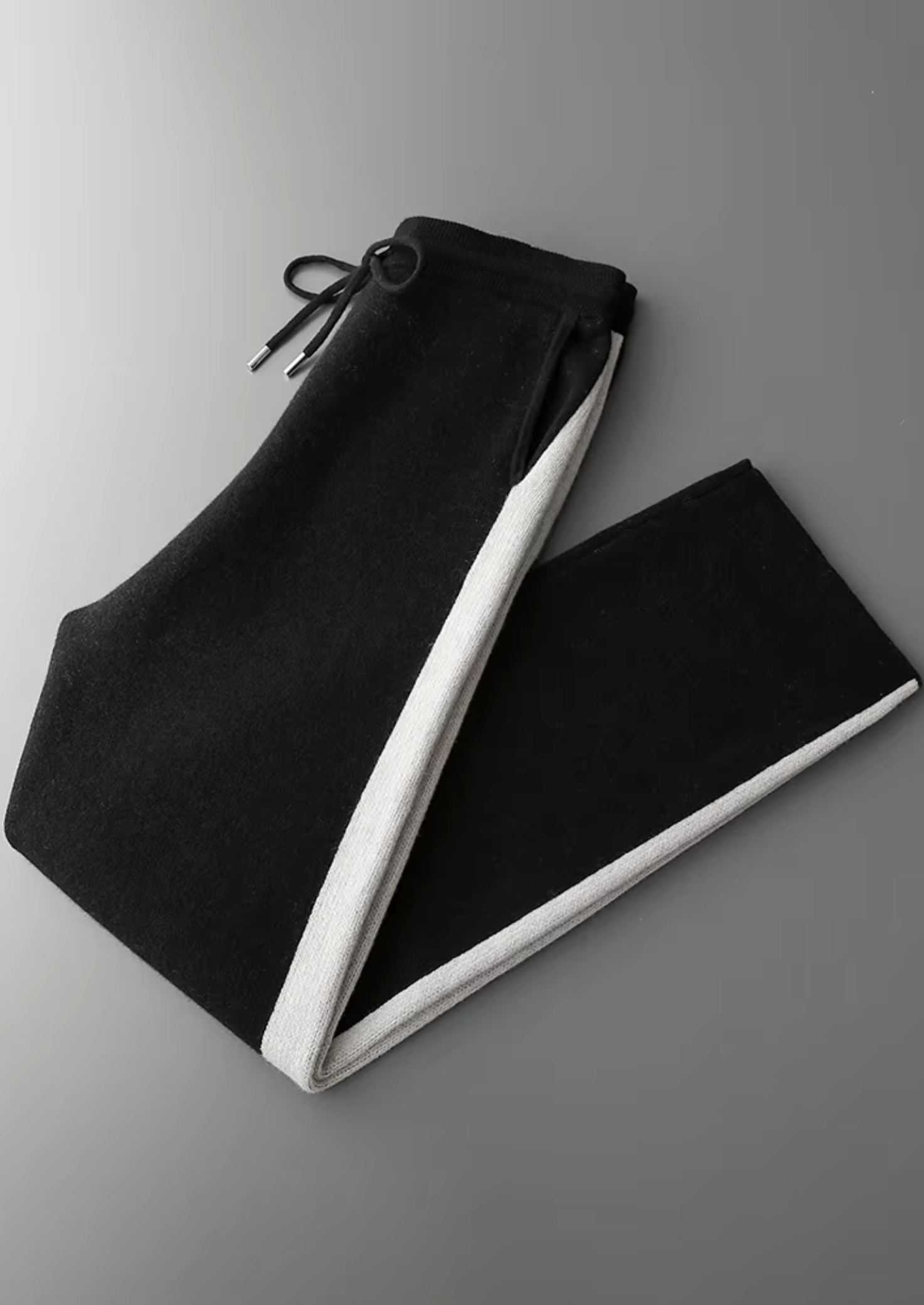 Veroux Mode | Men’s Pure Extra-Fine Merino Wool Wide Leisure Trousers