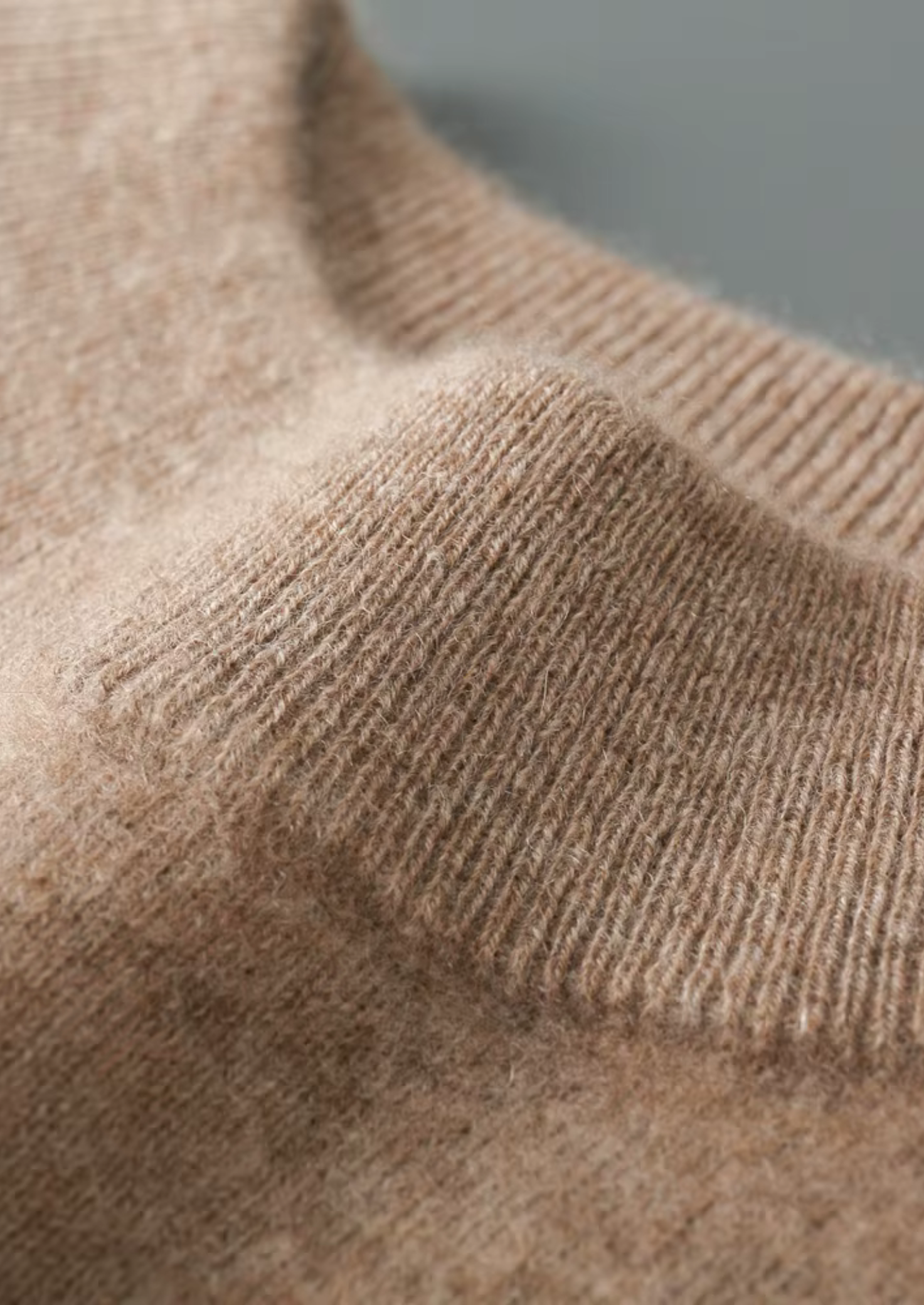 Veroux Mode | Men’s Pure Extra-Fine Merino Wool Classic Mockneck