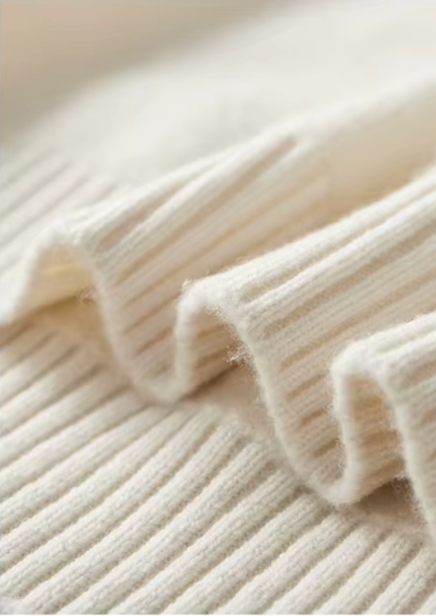 Veroux Mode | Men’s Pure Extra-Fine Merino Wool Classic Button Sweater