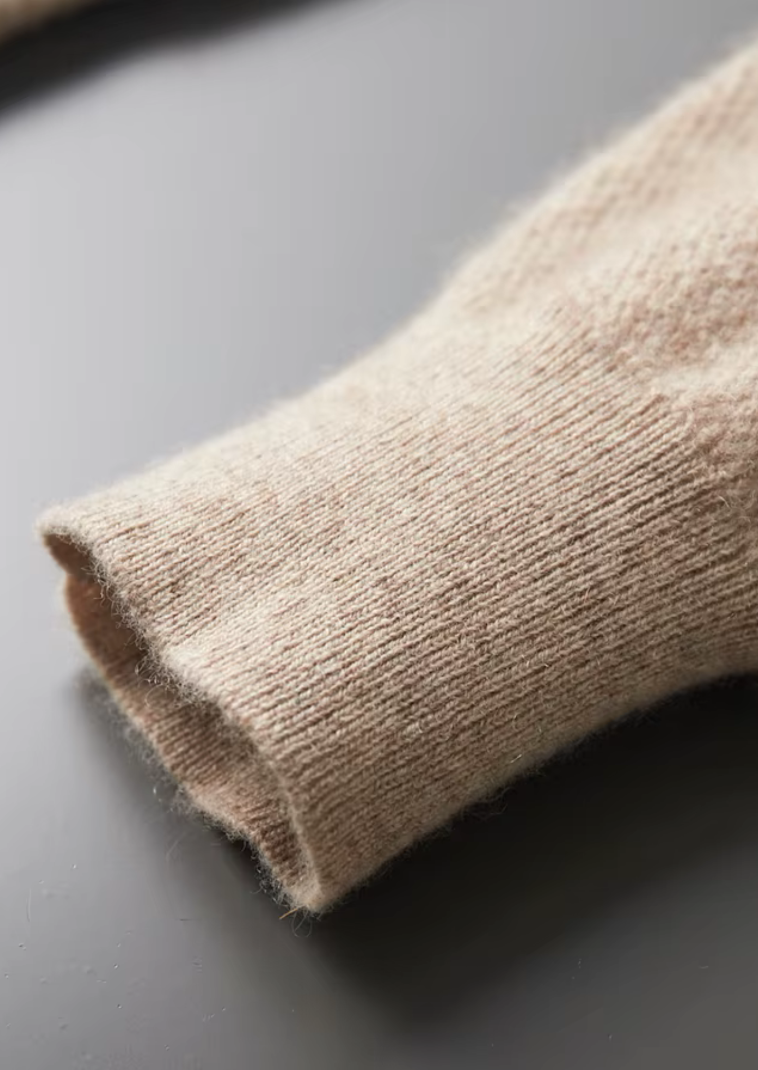 Veroux Mode | Men’s Premium Cashmere Classic Henley Sweater