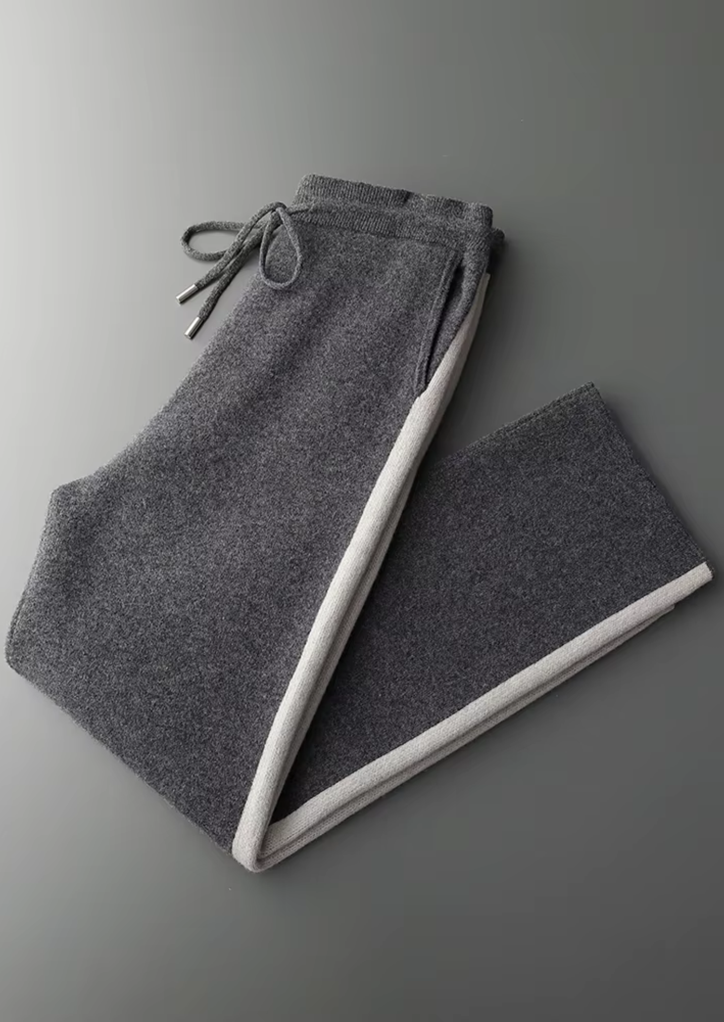Veroux Mode | Men’s Pure Extra-Fine Merino Wool Wide Leisure Trousers