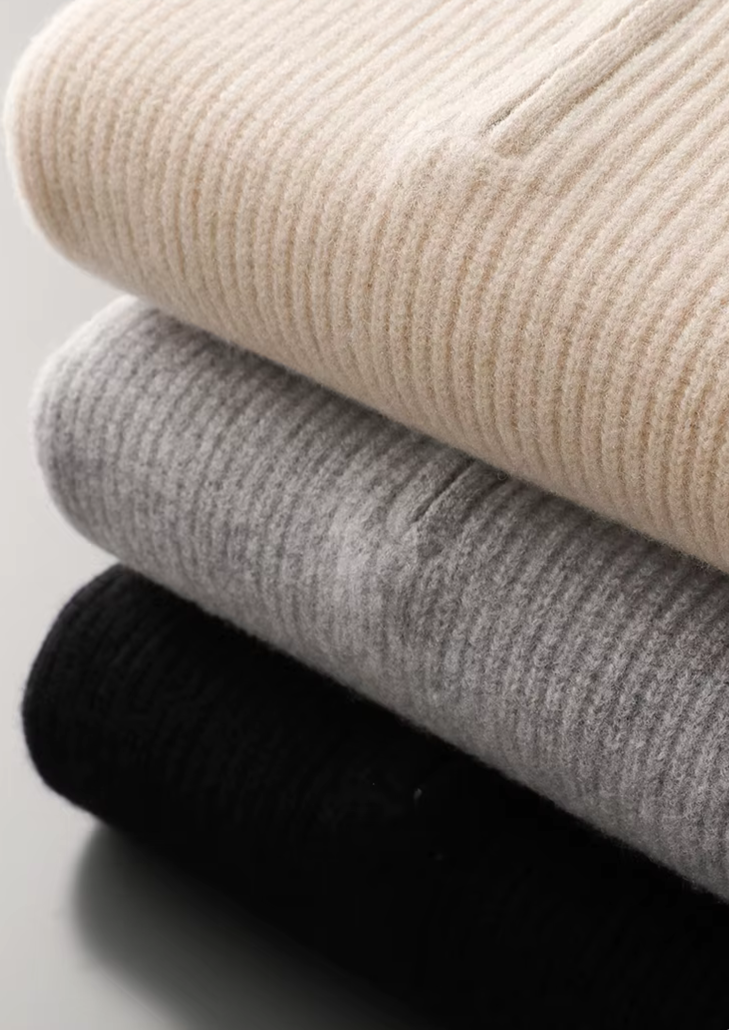 Veroux Mode | Men’s Pure Extra-Fine Merino Wool Half Zipper Hoodie