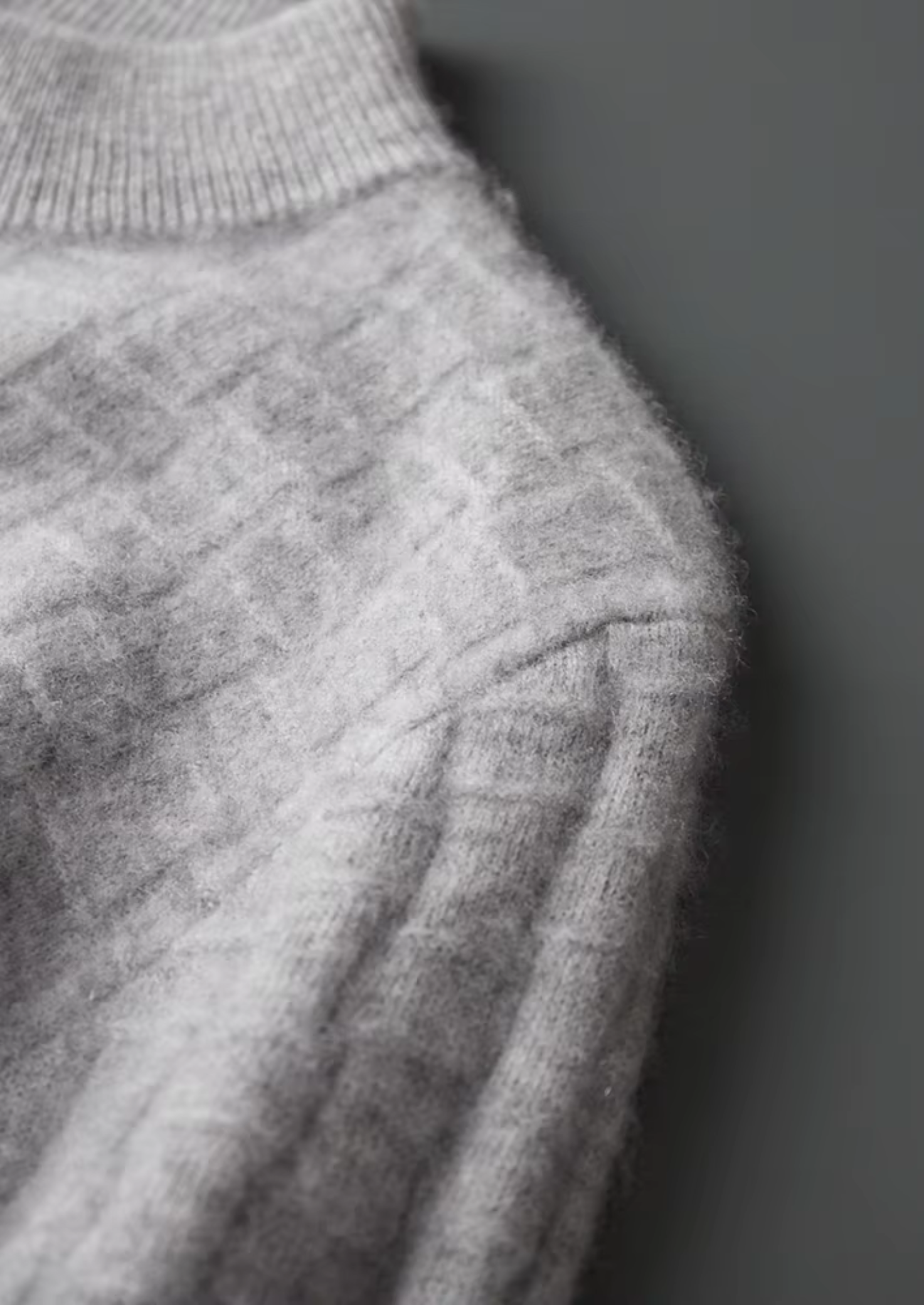 Veroux Mode | Men’s Pure Extra-Fine Merino Wool Textured Mockneck
