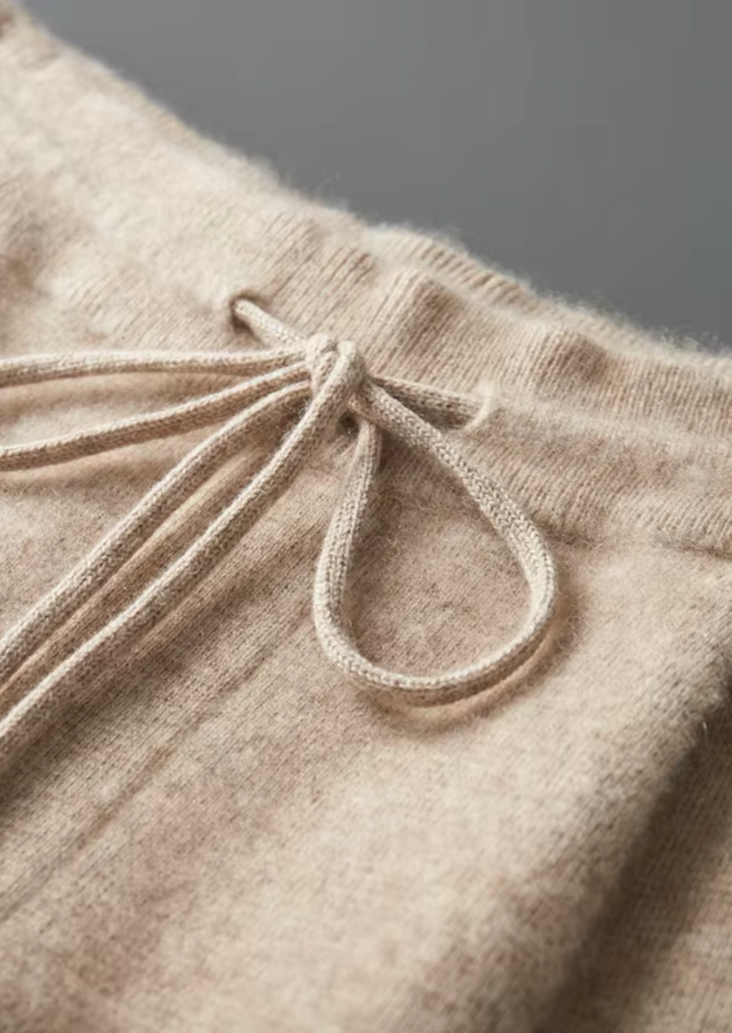 Veroux Mode | Men’s Premium Cashmere Pleated Trousers