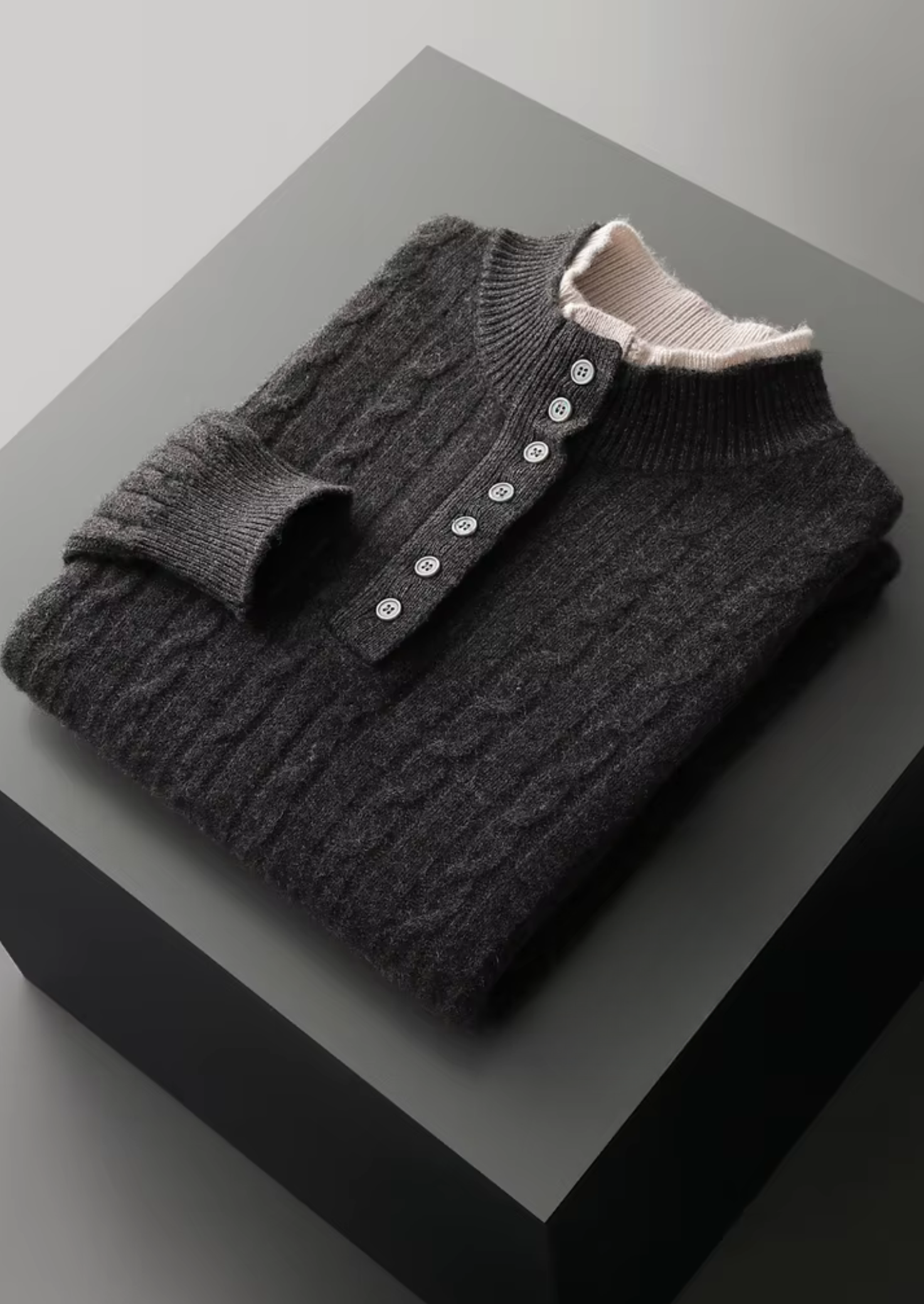 Veroux Mode | Men’s Pure Extra-Fine Merino Wool Cable Knit Henley Sweater