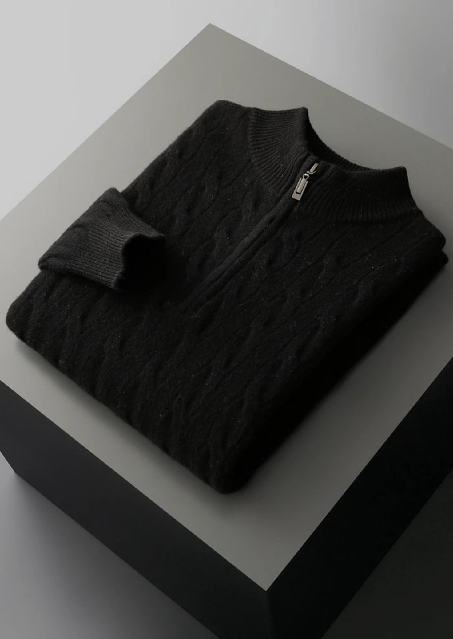 Veroux Mode | Men’s Pure Extra-Fine Merino Wool Cable Half Zip
