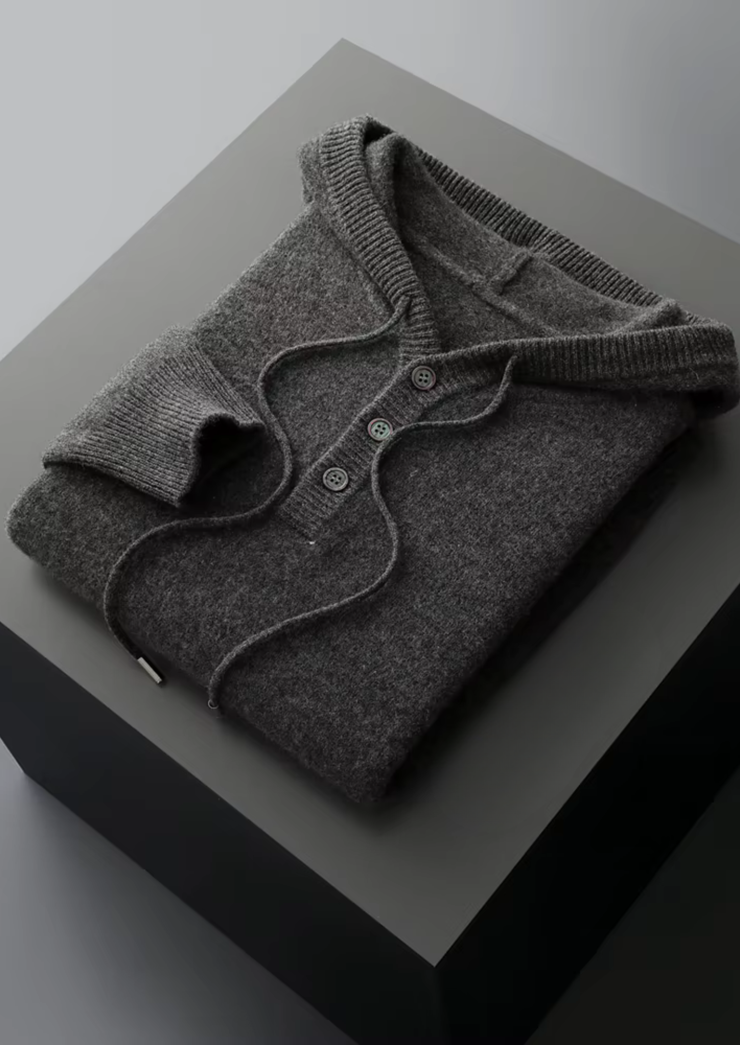 Veroux Mode | Men’s Pure Extra-Fine Merino Wool Button Hoodie