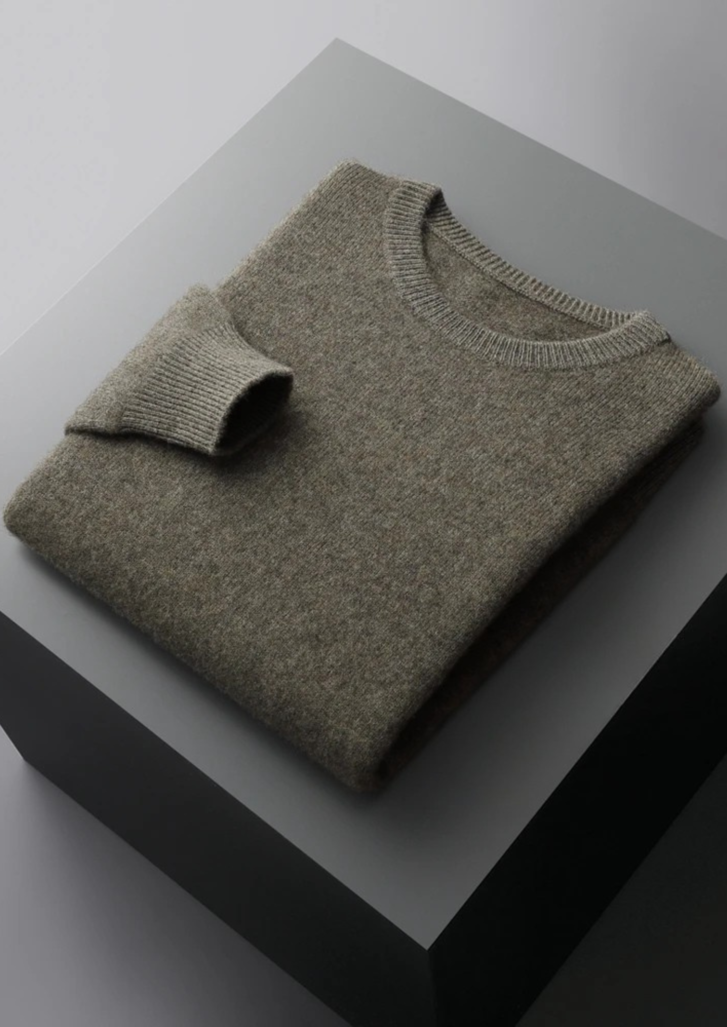 Veroux Mode | Men’s Pure Extra-Fine Merino Wool Classic Crewneck