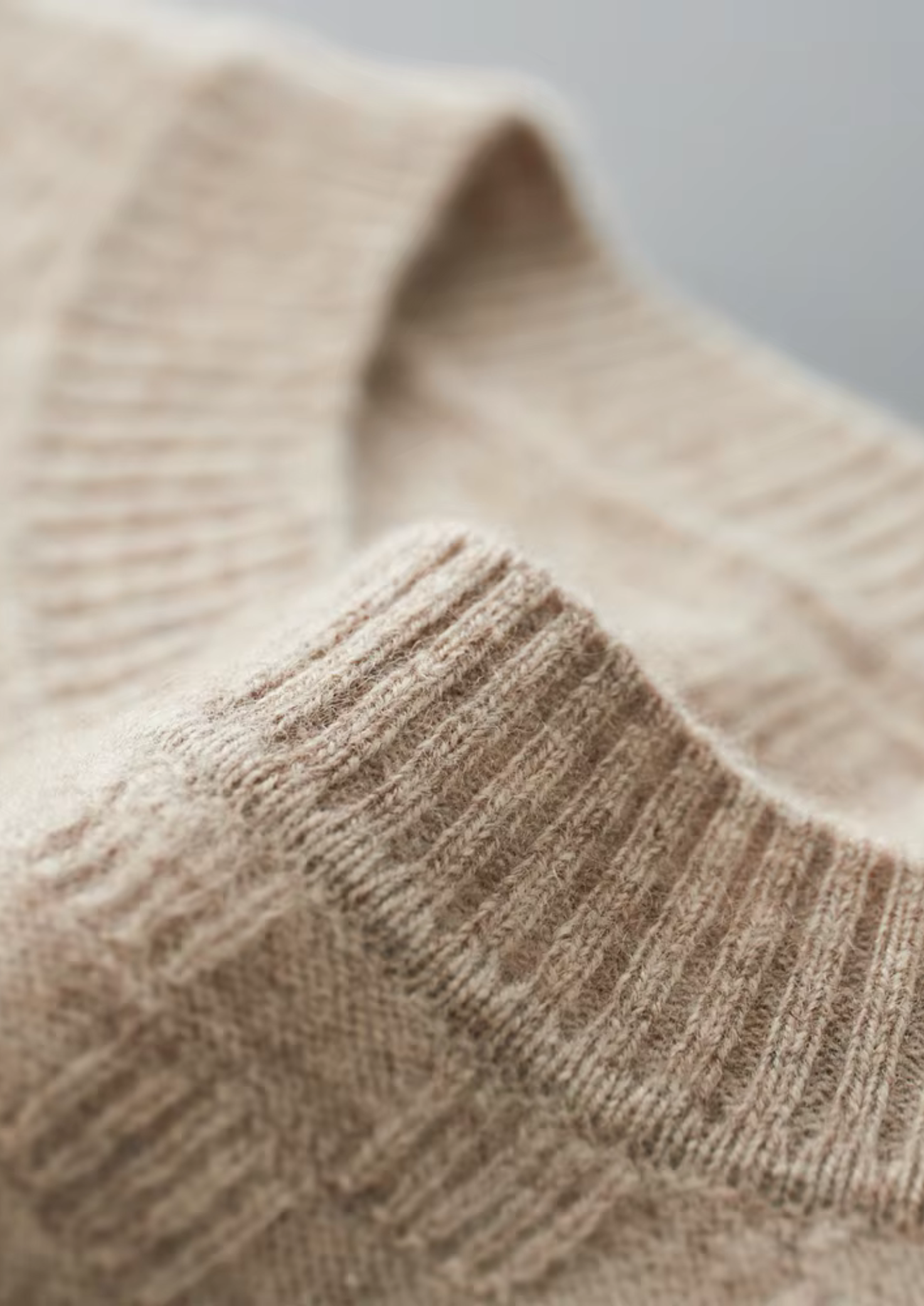 Veroux Mode | Men’s Pure Extra-Fine Merino Wool Textured Crewneck