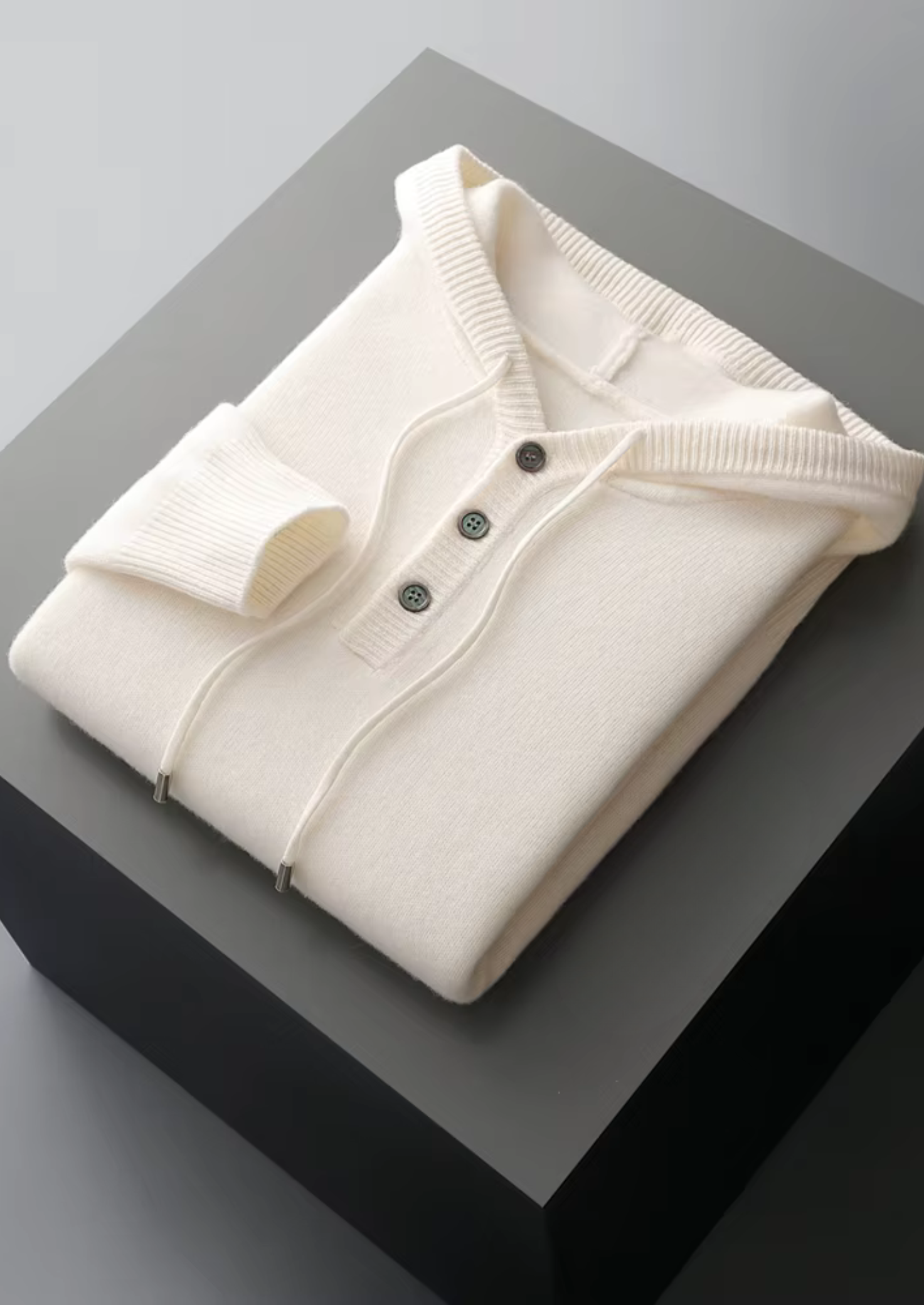 Veroux Mode | Men’s Pure Extra-Fine Merino Wool Button Hoodie