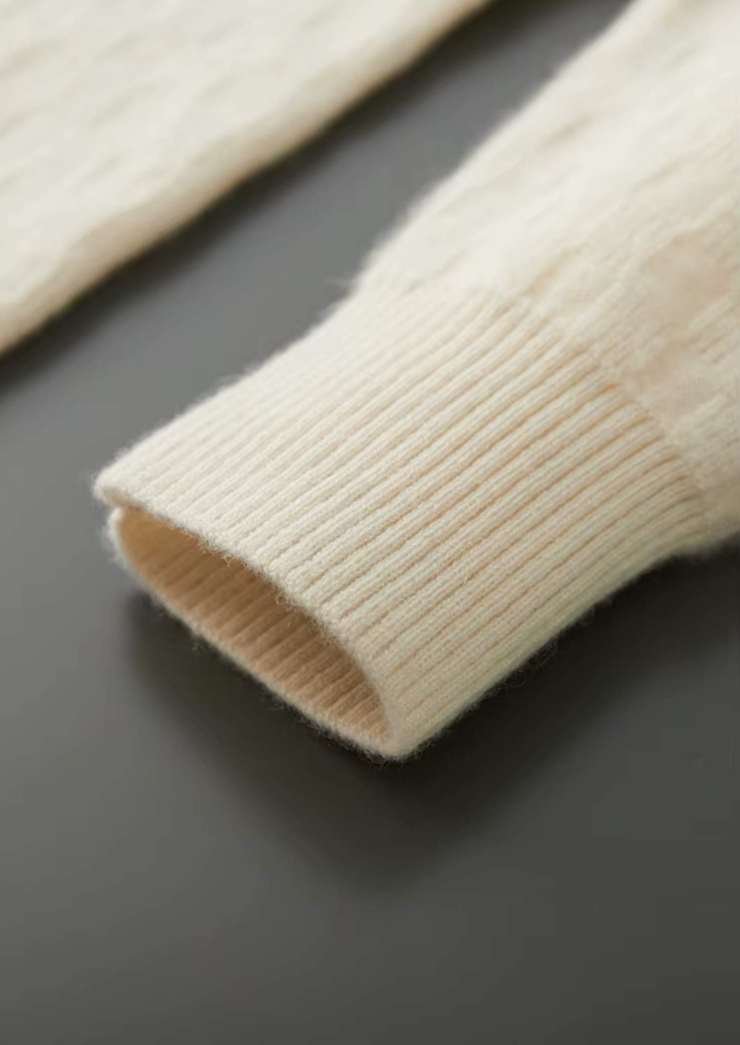 Veroux Mode | Men’s Pure Extra-Fine Merino Wool Textured Crewneck