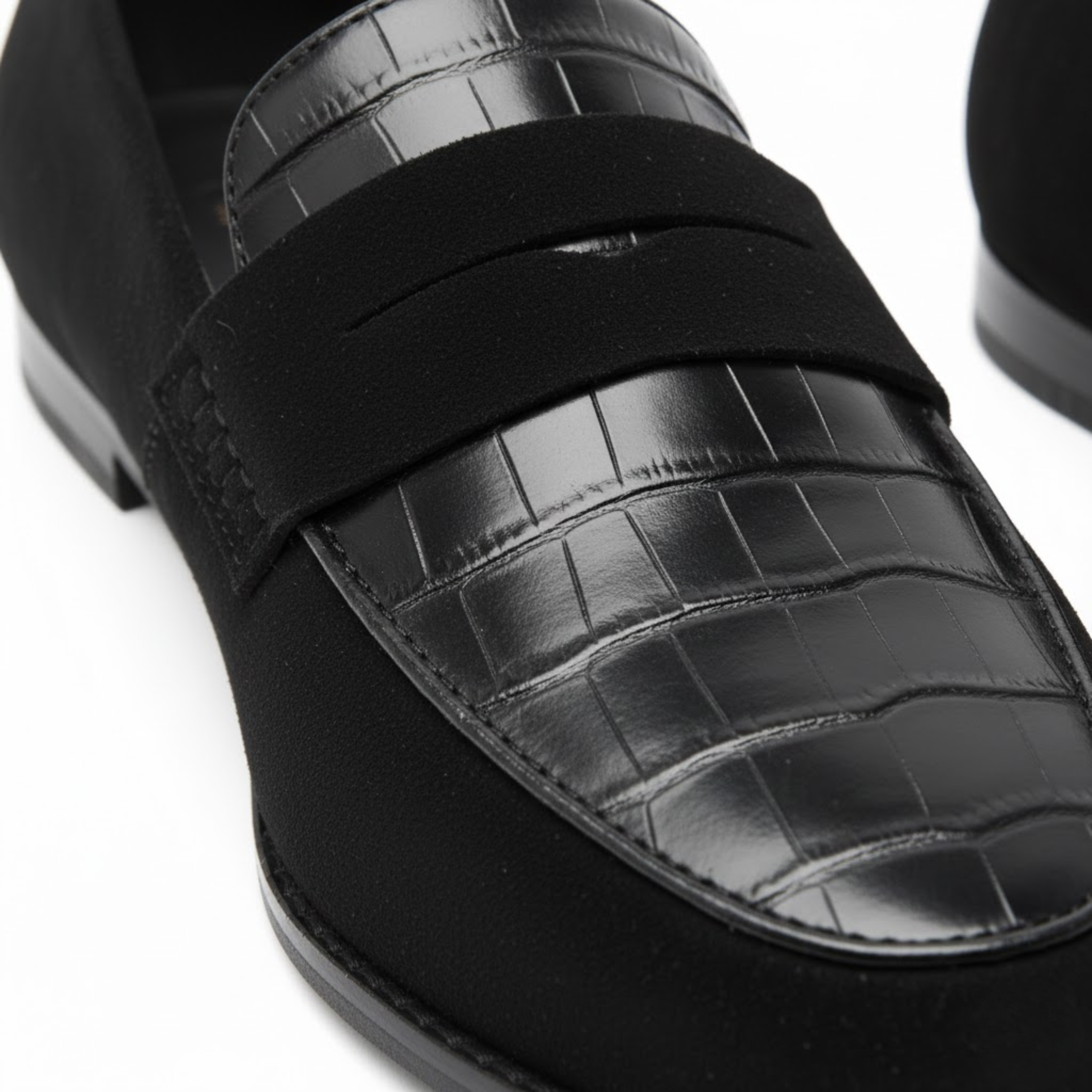 Women's Round Toe Slip-On Loafers with Flat Walking Sole and Comfort Footbed