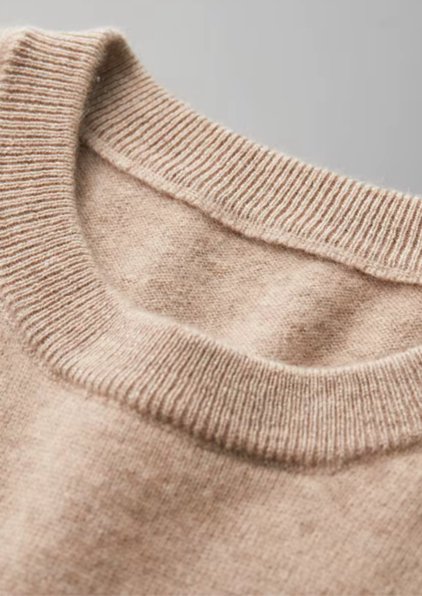 Veroux Mode | Men’s Premium Cashmere Classic Crewneck T-Shirt