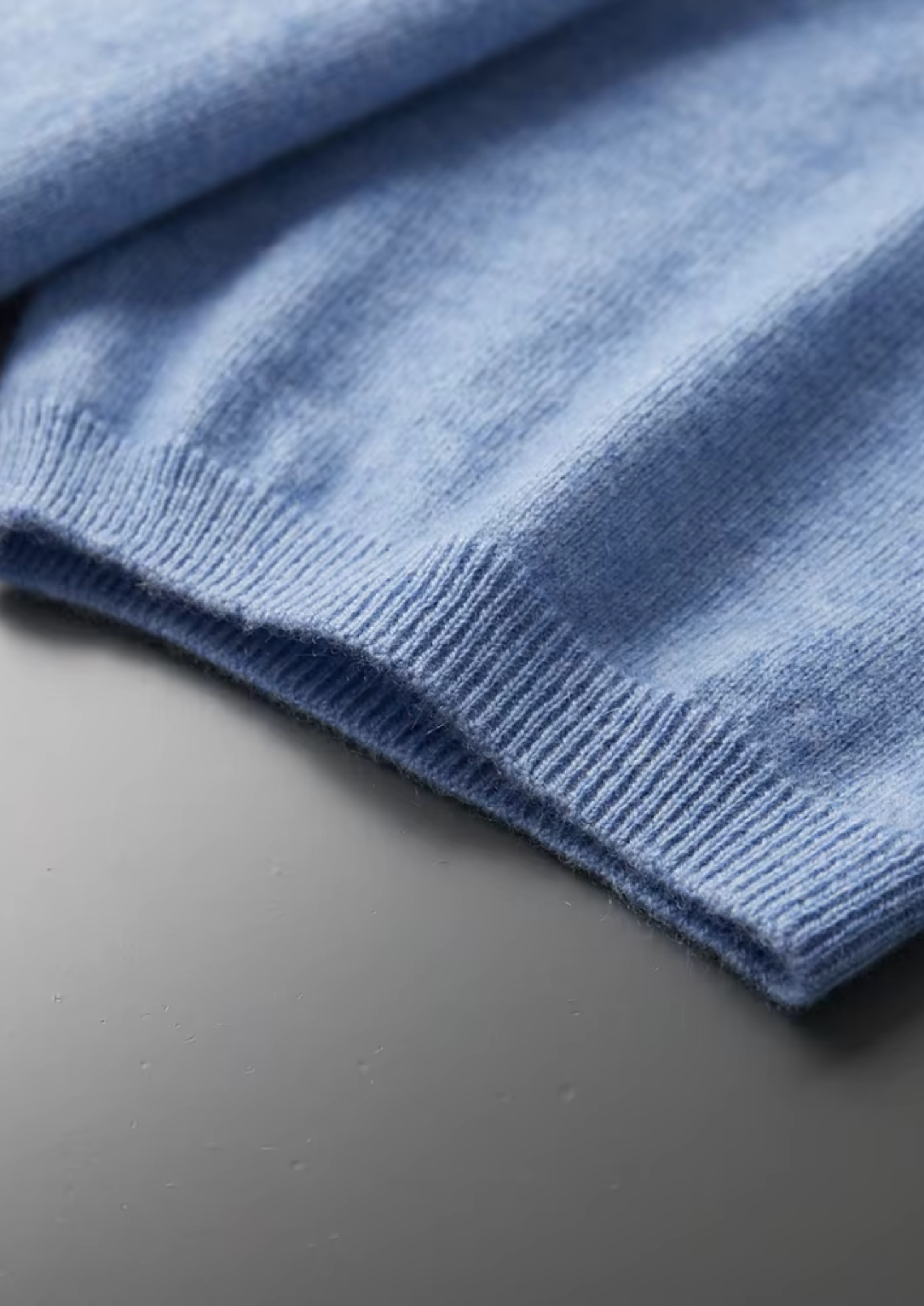 Veroux Mode | Men’s Premium Cashmere Mock Neck T-Shirt