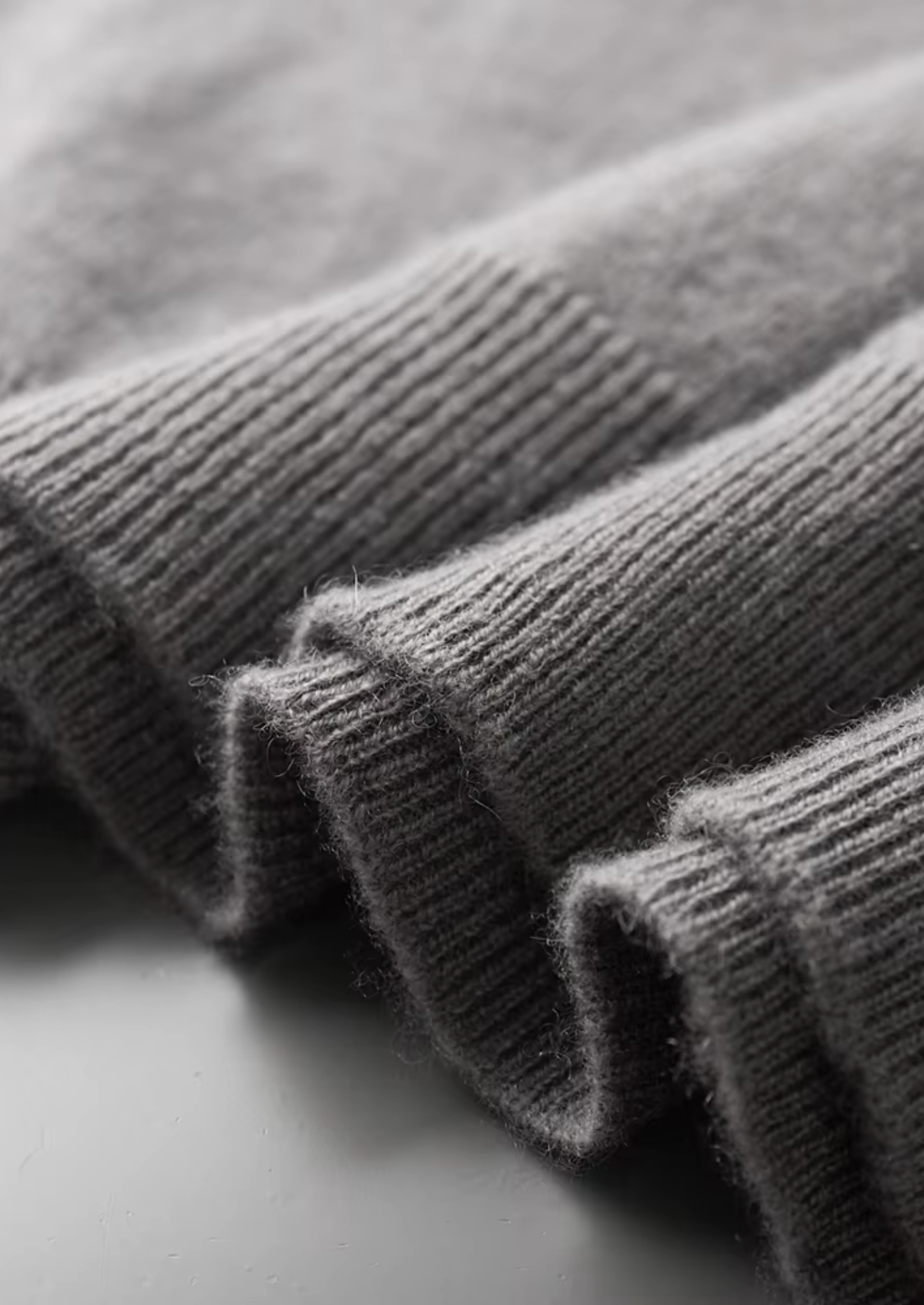 Veroux Mode | Men’s Premium Cashmere Mock Neck T-Shirt