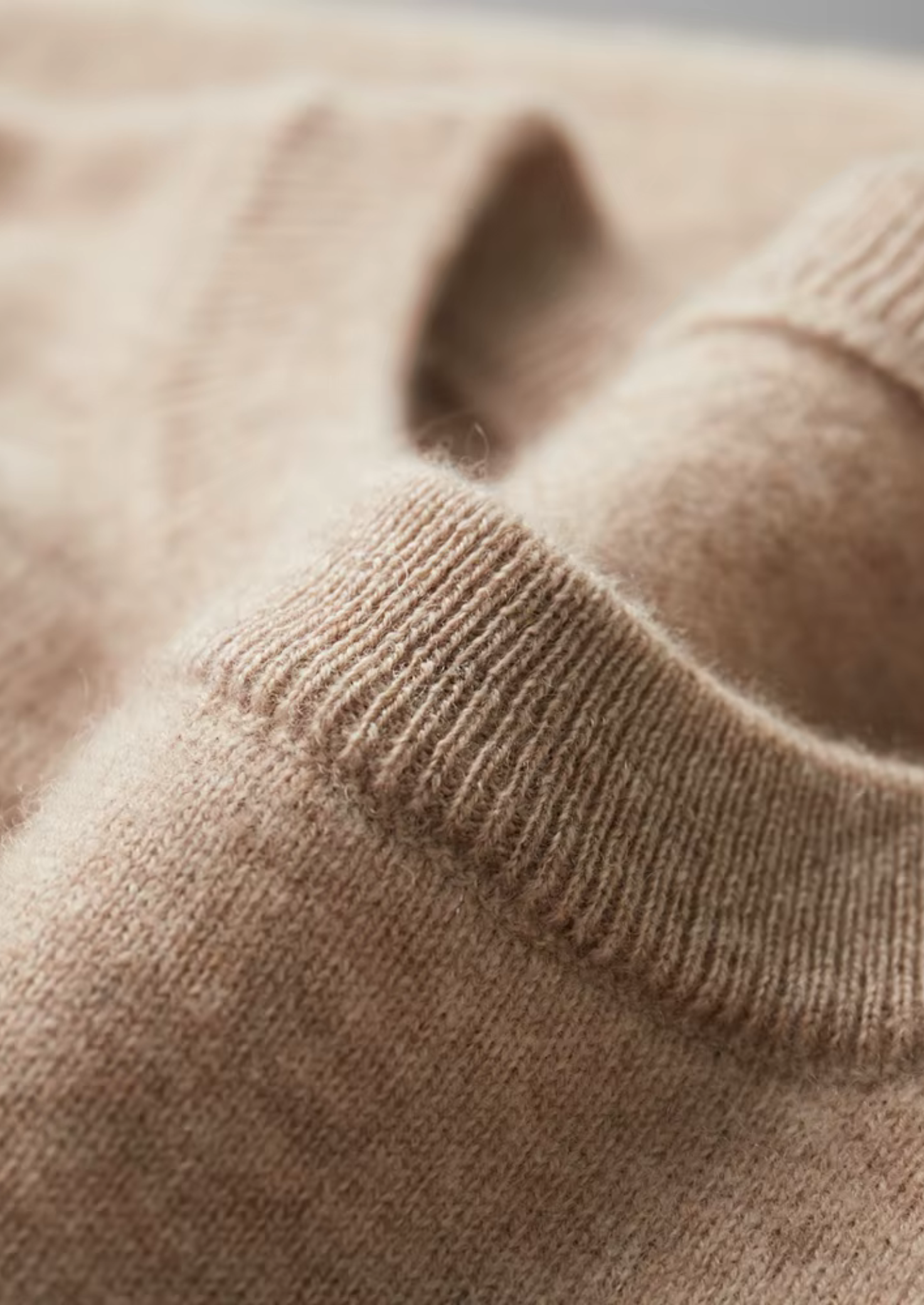 Veroux Mode | Men’s Premium Cashmere Classic Crewneck T-Shirt