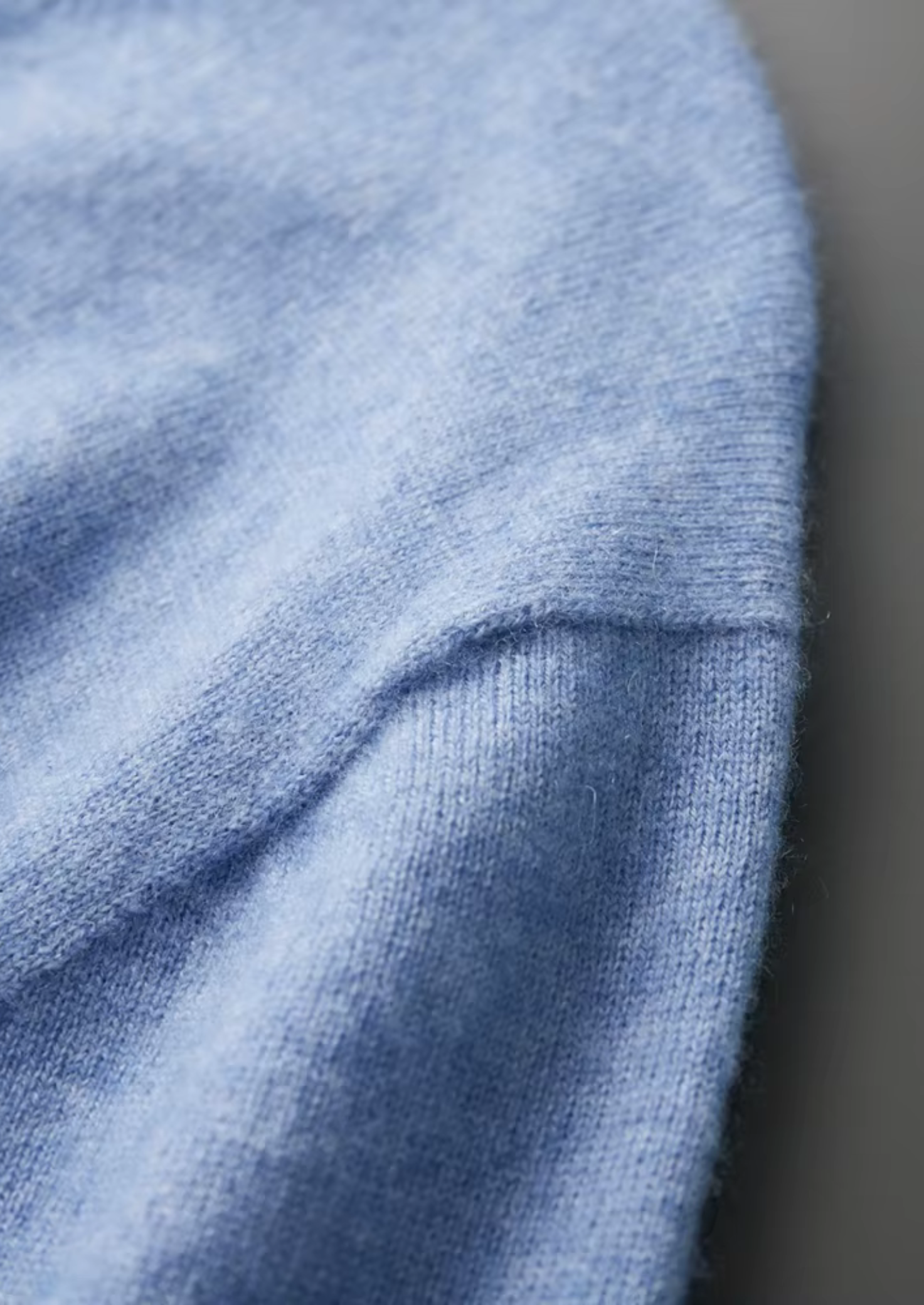 Veroux Mode | Men’s Premium Cashmere Classic Crewneck T-Shirt
