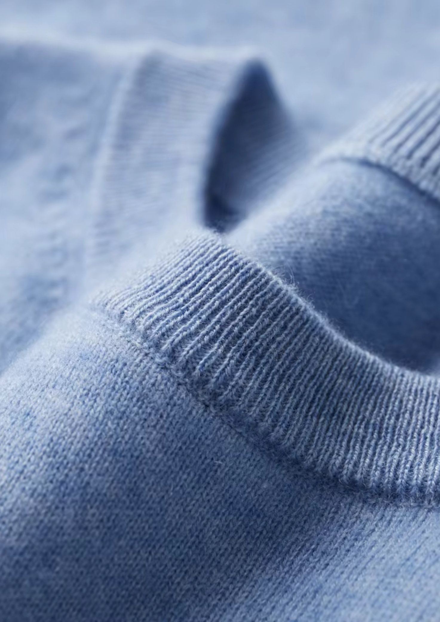 Veroux Mode | Men’s Premium Cashmere Classic Crewneck T-Shirt
