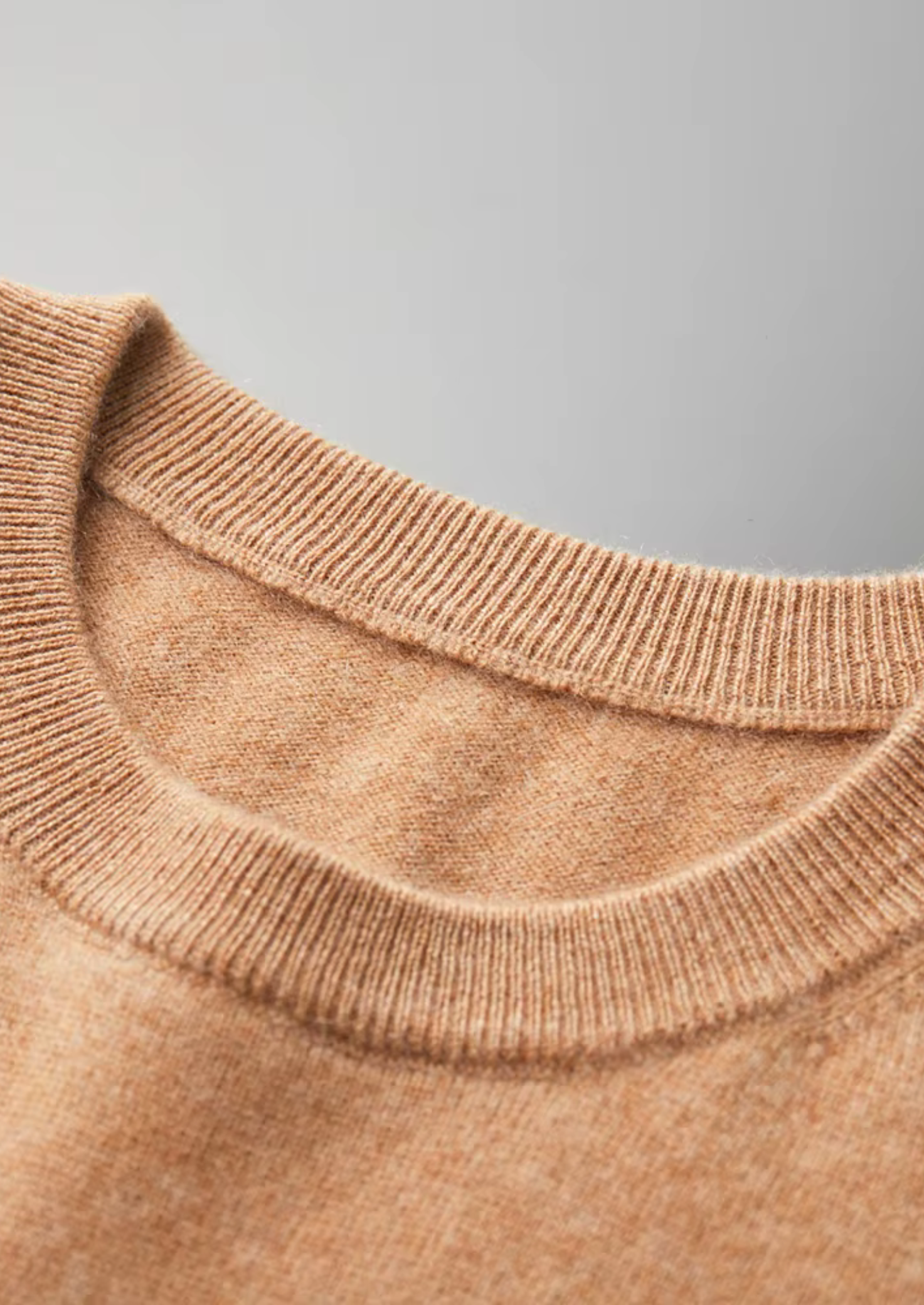 Veroux Mode | Men’s Premium Cashmere Classic Crewneck T-Shirt