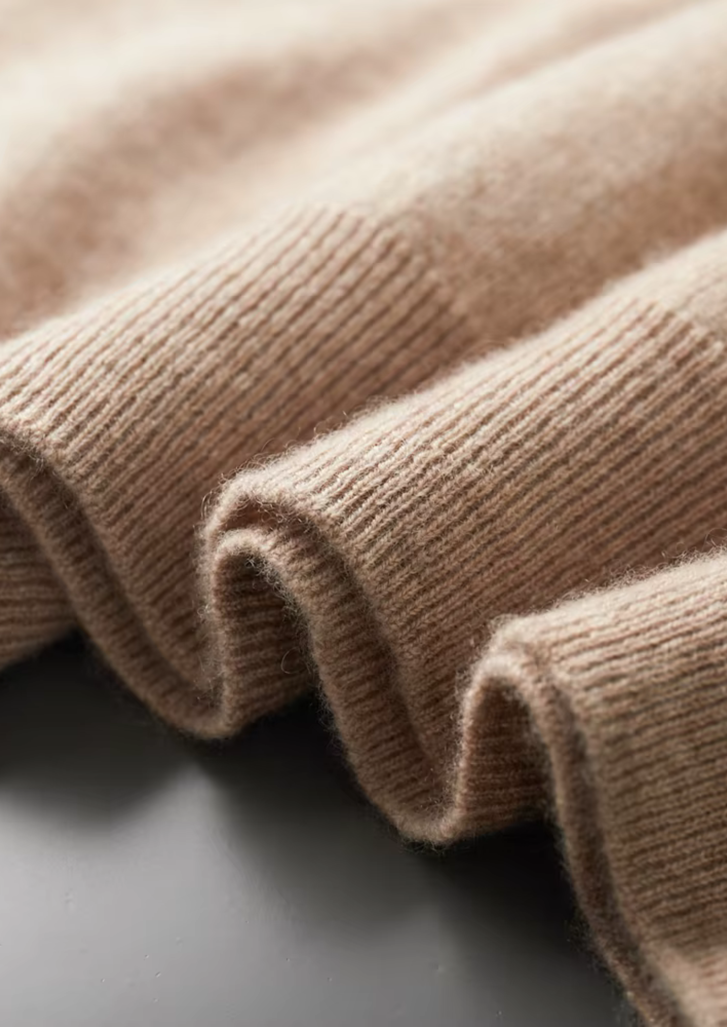 Veroux Mode | Men’s Premium Cashmere Mock Neck T-Shirt